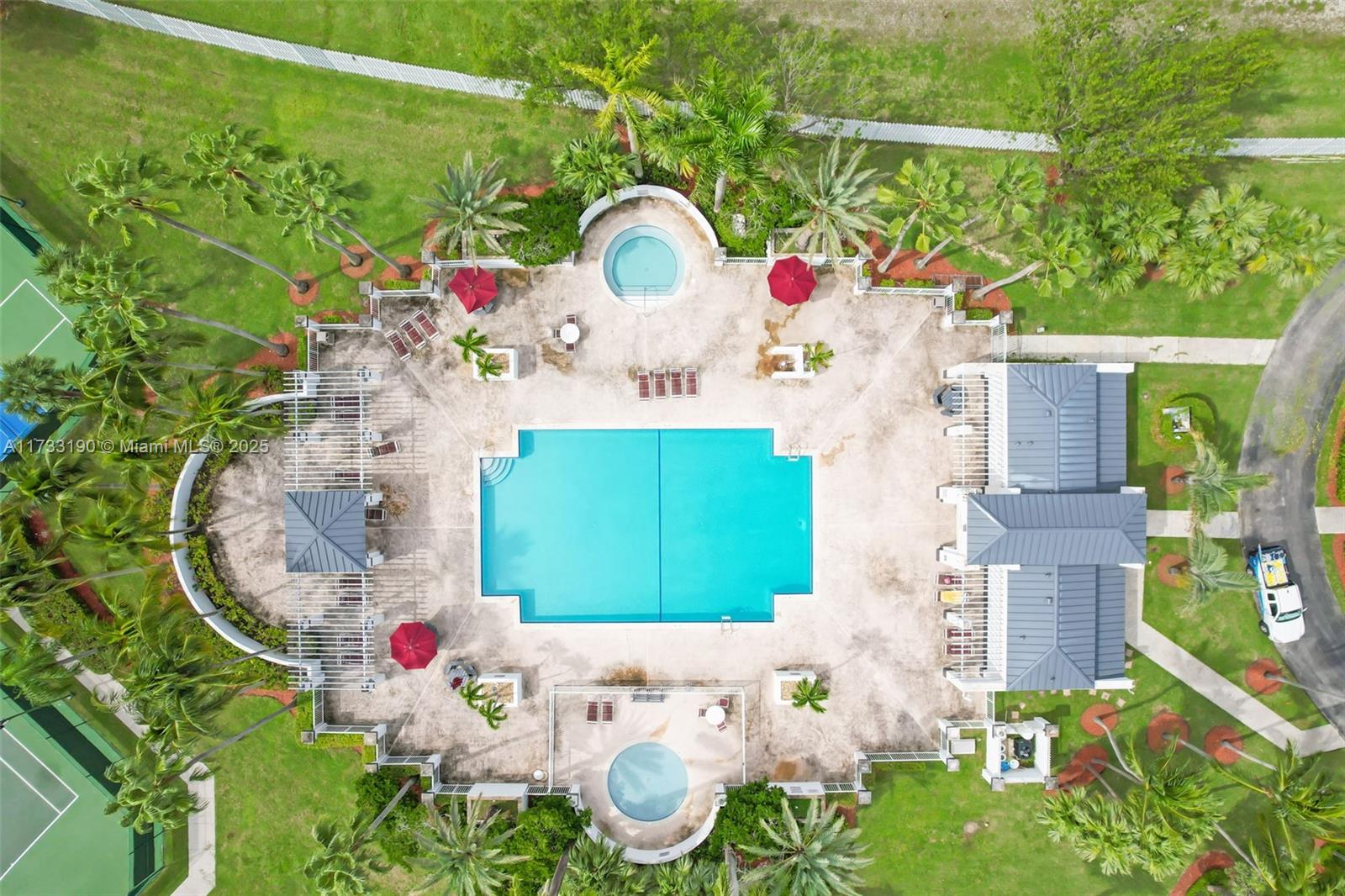 SILVER LAKES NORTH - Residential