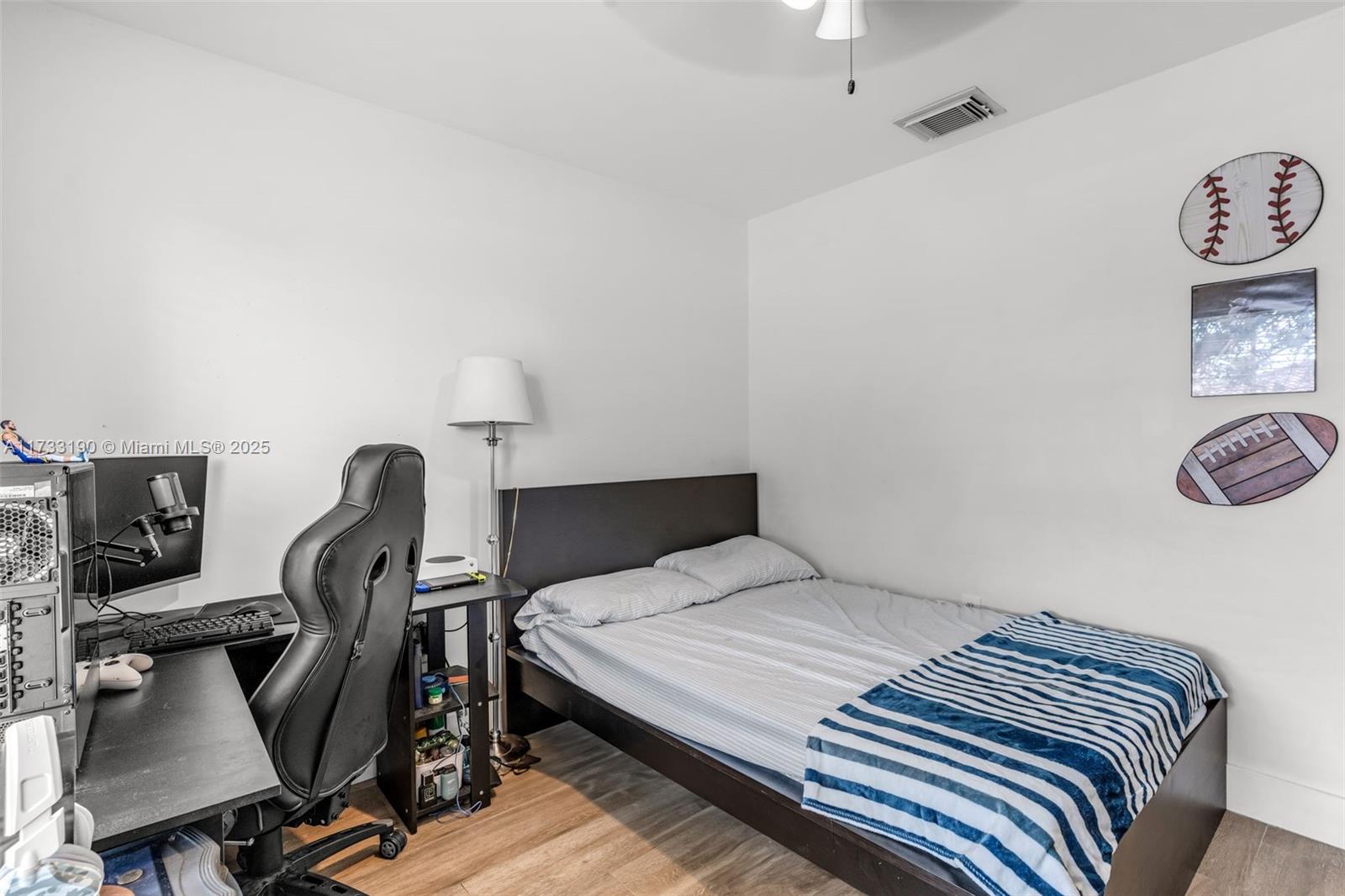 SILVER LAKES NORTH - Residential