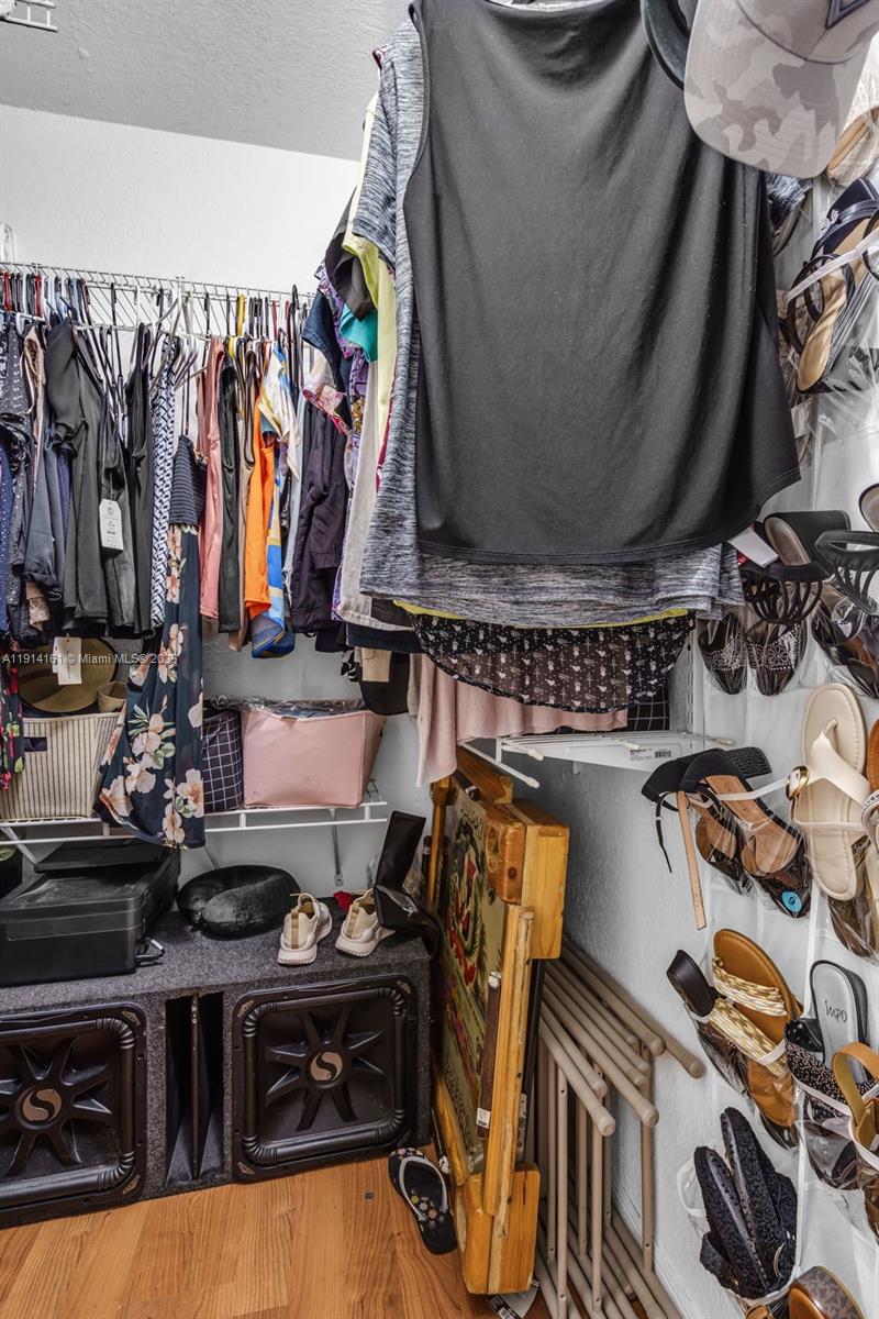 GARDEN VIEW VILLAS HOMES - Residential