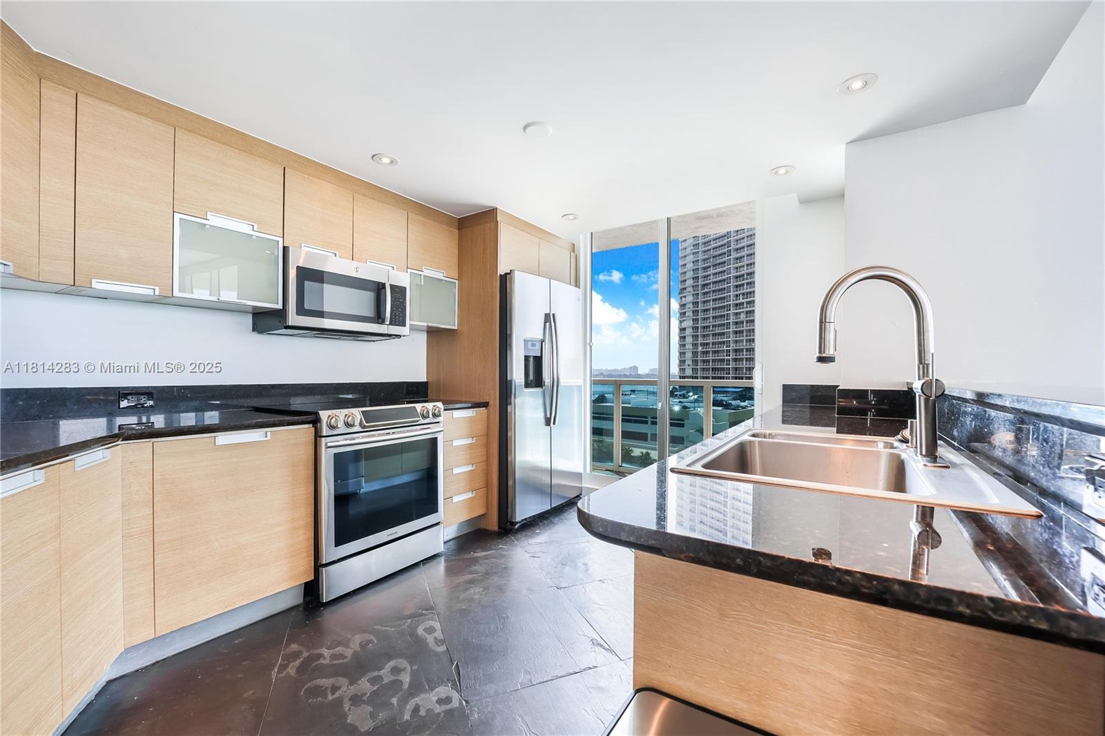 THE BRIDGEWATER CONDO - Residential Lease