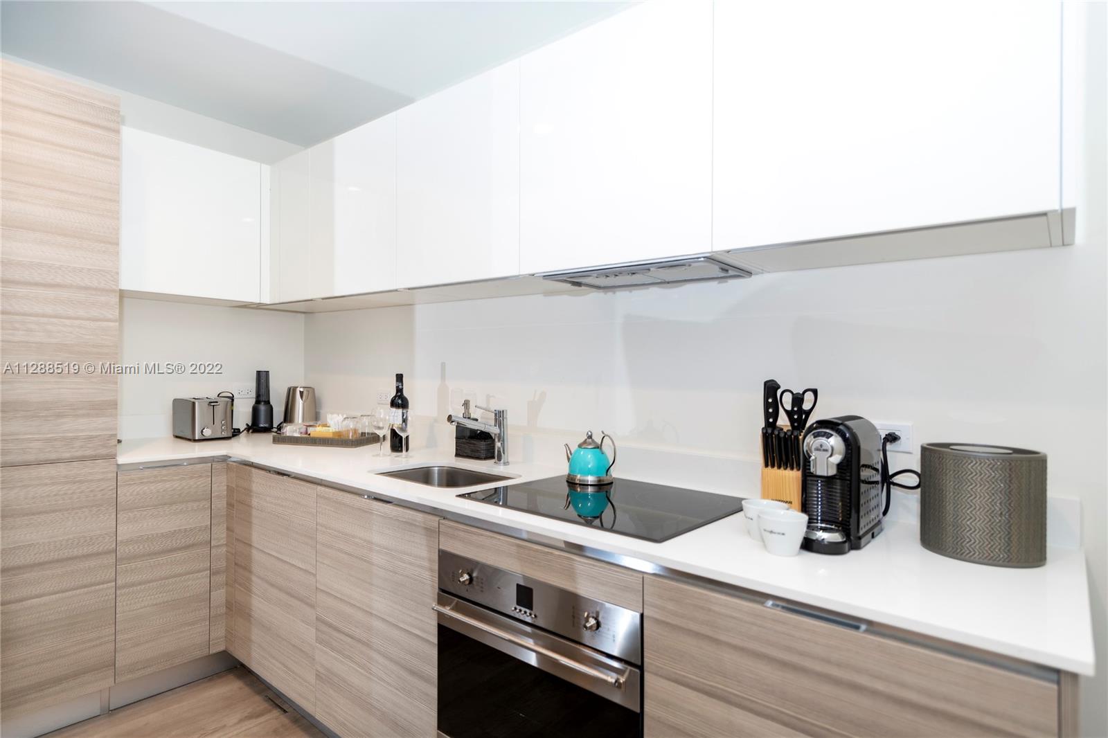 COSTA HOLLYWOOD CONDO - Residential