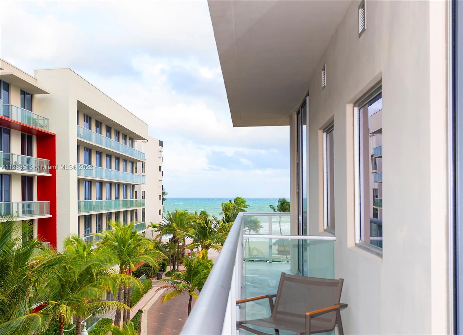 COSTA HOLLYWOOD CONDO - Residential