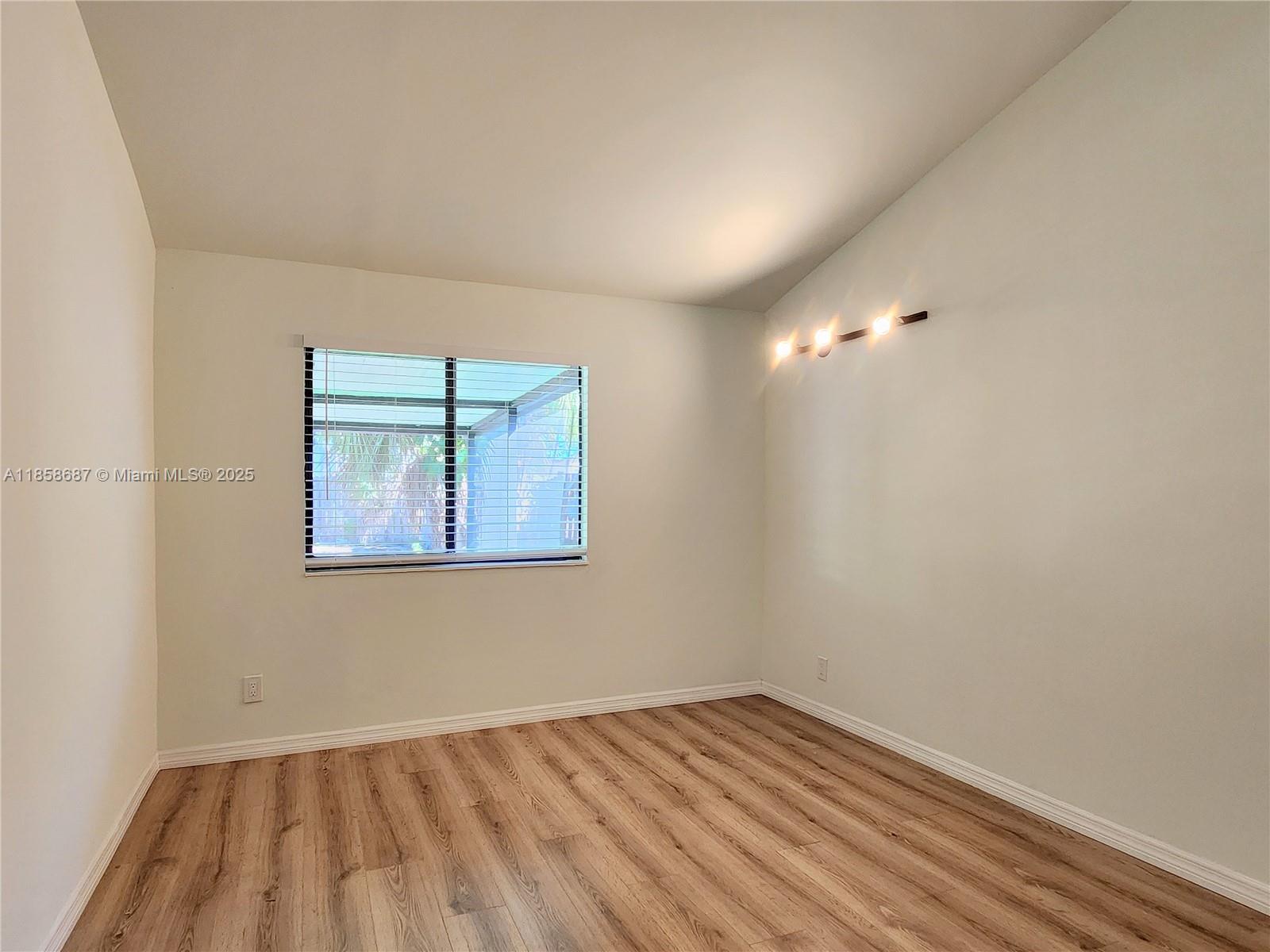 NORTHPOINTE AT THE CALIF - Residential