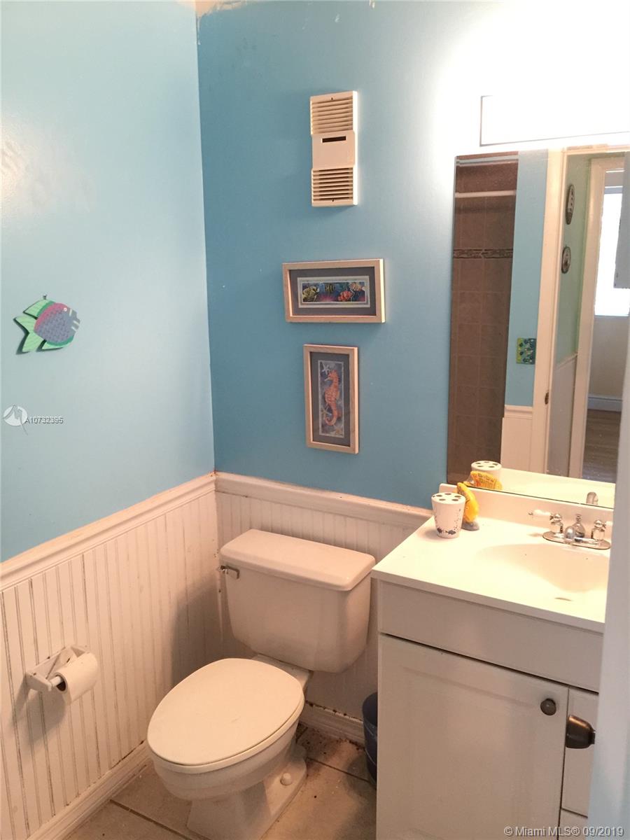 LANDINGS OF LARGO II - Residential