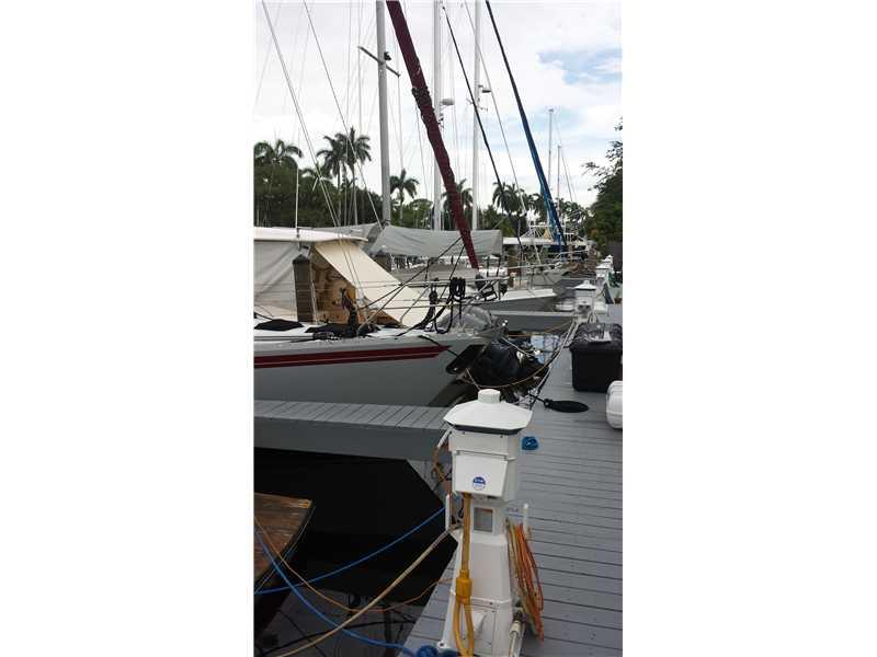 seven isles - Residential Lease