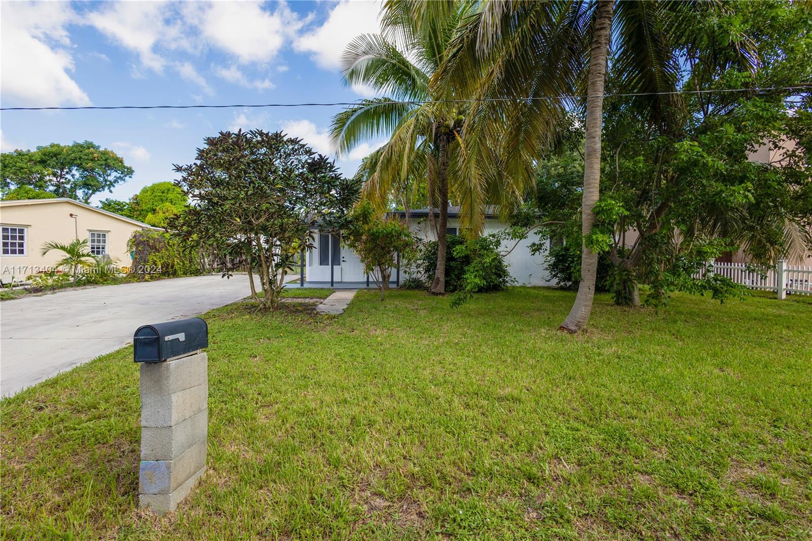 BOWERS PARK - Residential