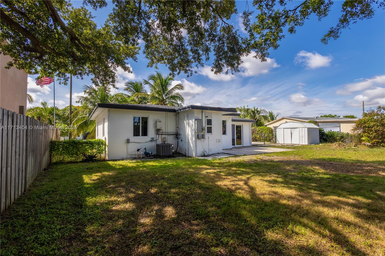 BOWERS PARK - Residential