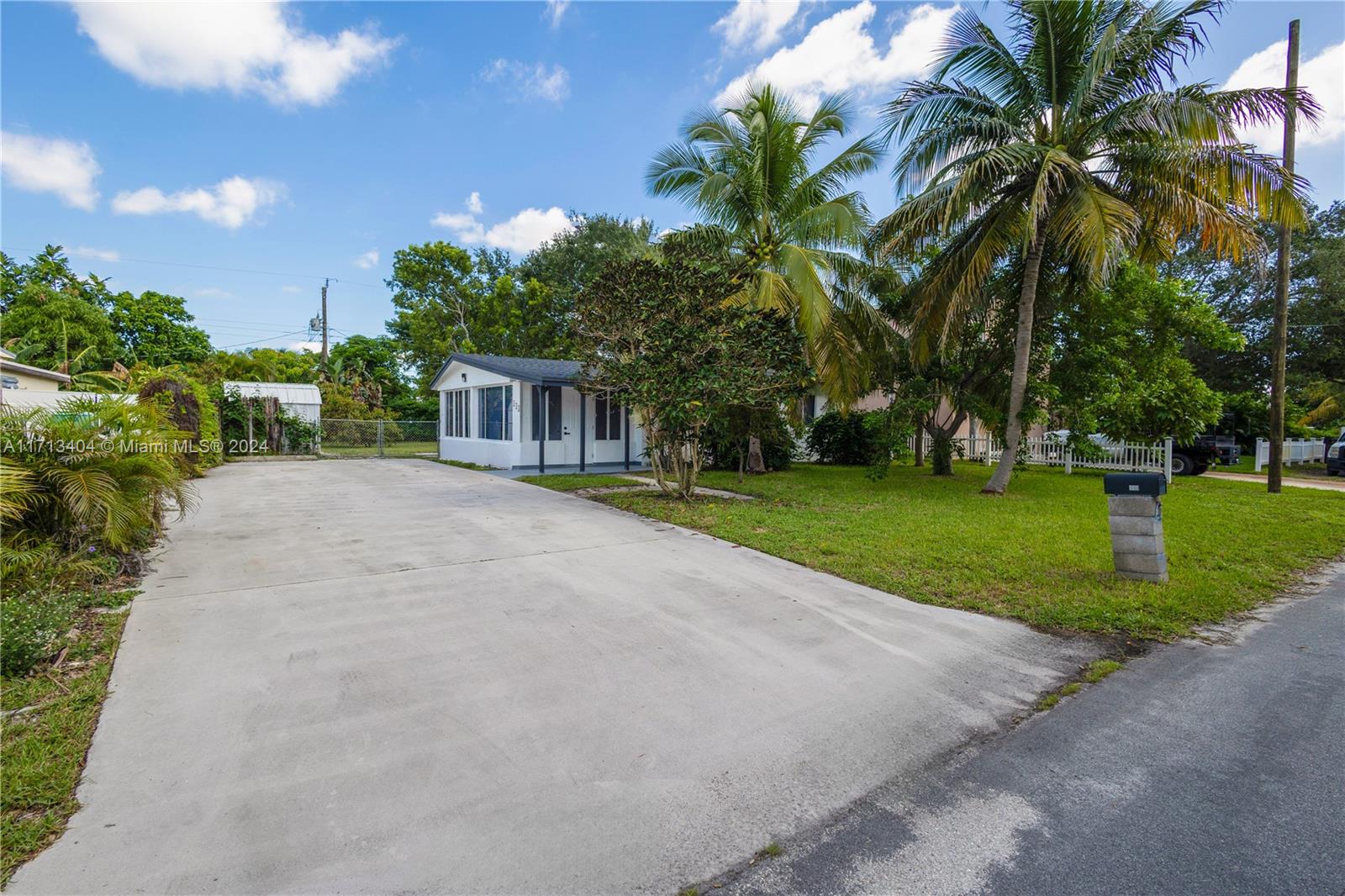 BOWERS PARK - Residential