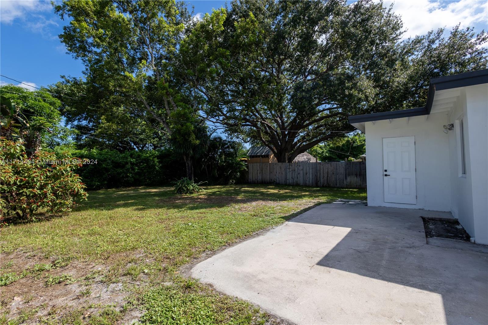 BOWERS PARK - Residential