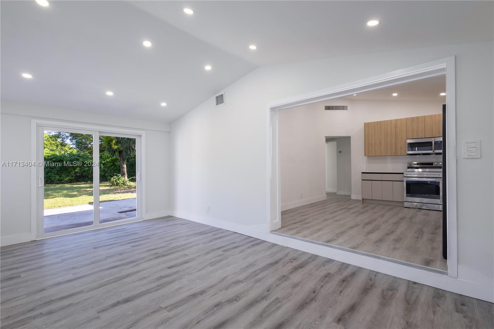 BOWERS PARK - Residential