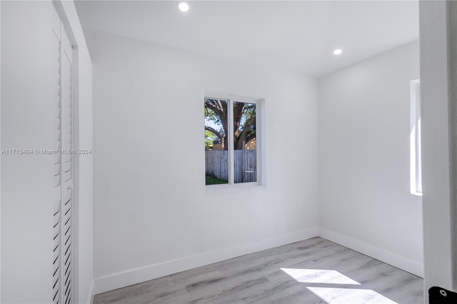 BOWERS PARK - Residential