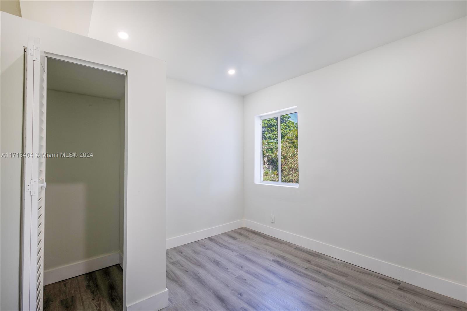 BOWERS PARK - Residential