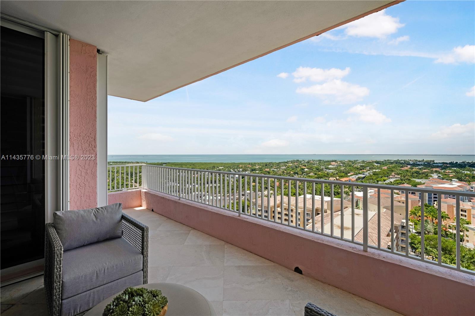 CLUB TOWER TWO CONDO - Residential