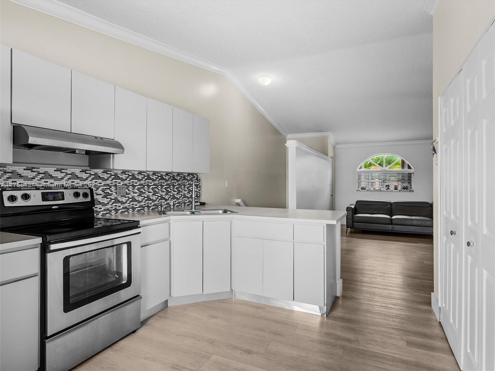 EL PRADO XIV CONDO - Residential