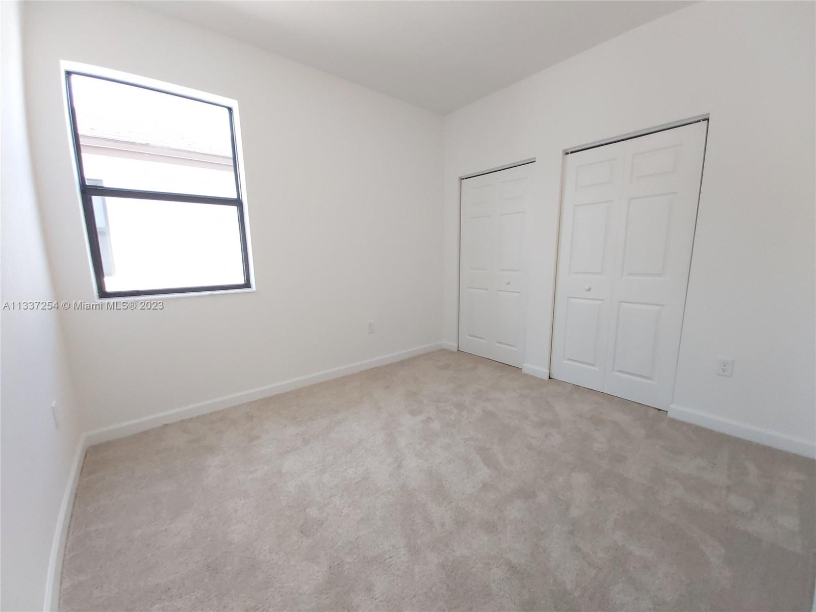 AQUABELLA NORTH - Residential Lease