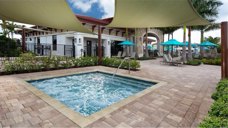 AQUABELLA NORTH - Residential Lease