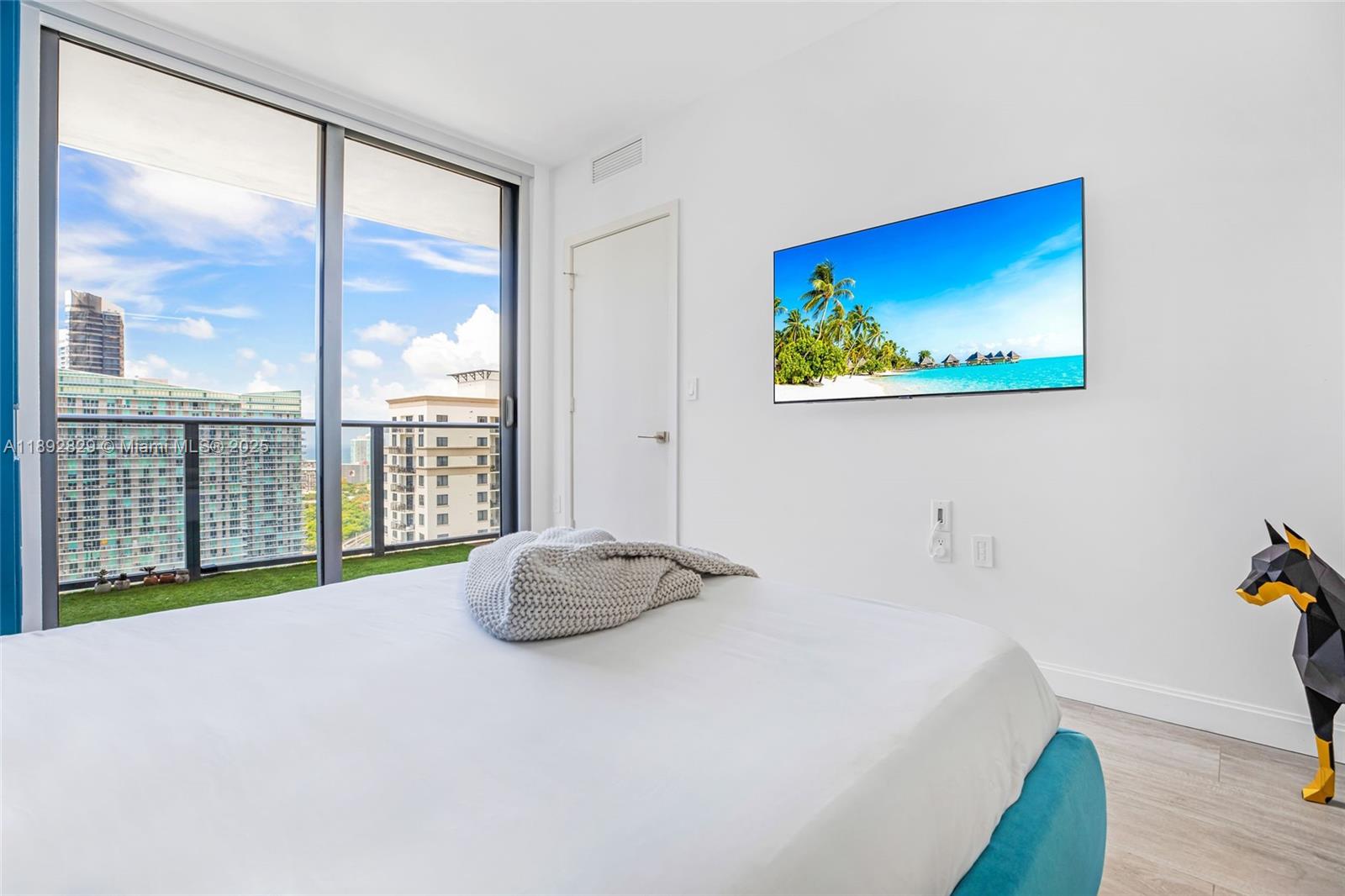 BRICKELL HEIGHTS WEST CON - Residential Lease