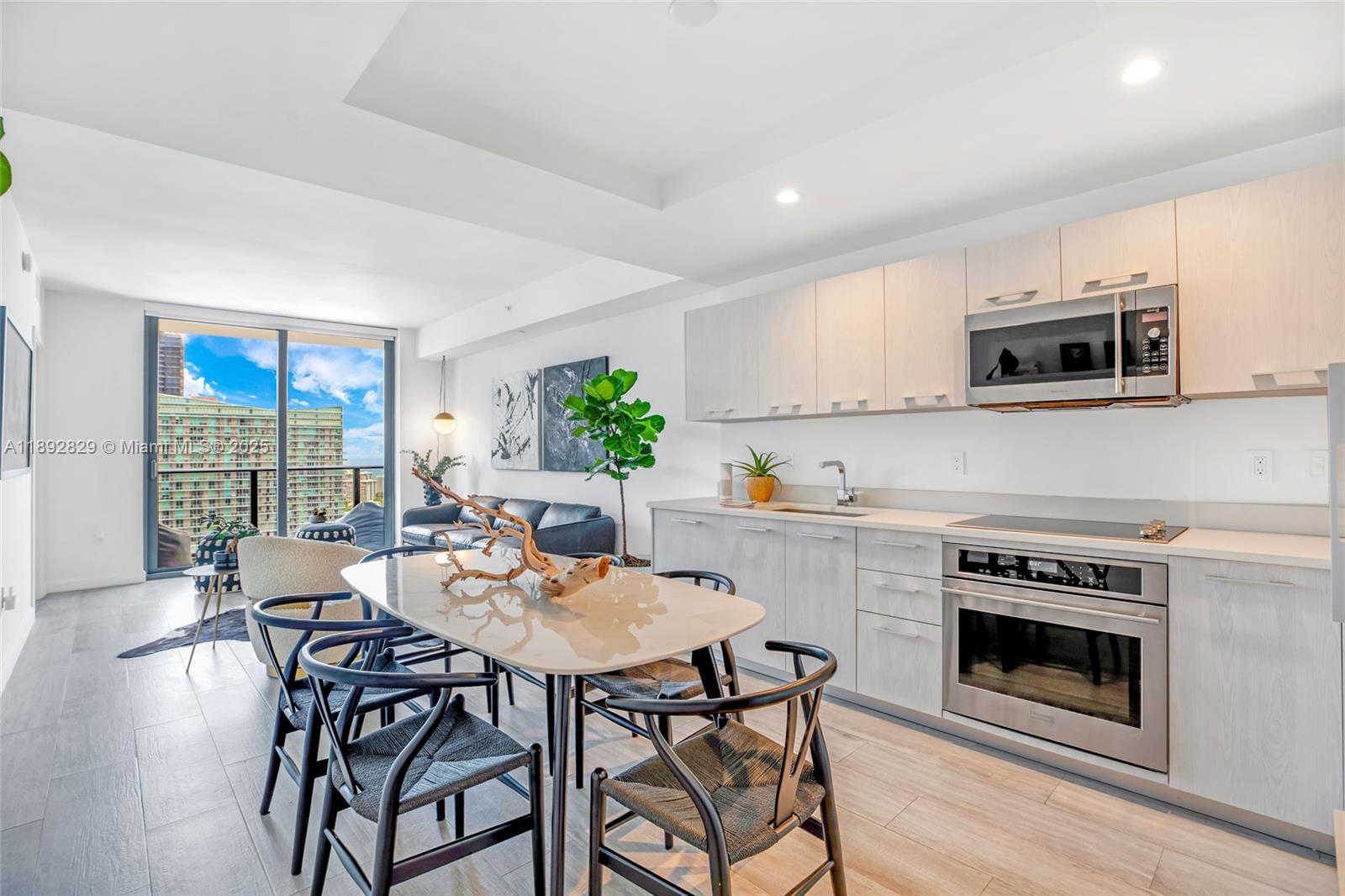 BRICKELL HEIGHTS WEST CON - Residential Lease