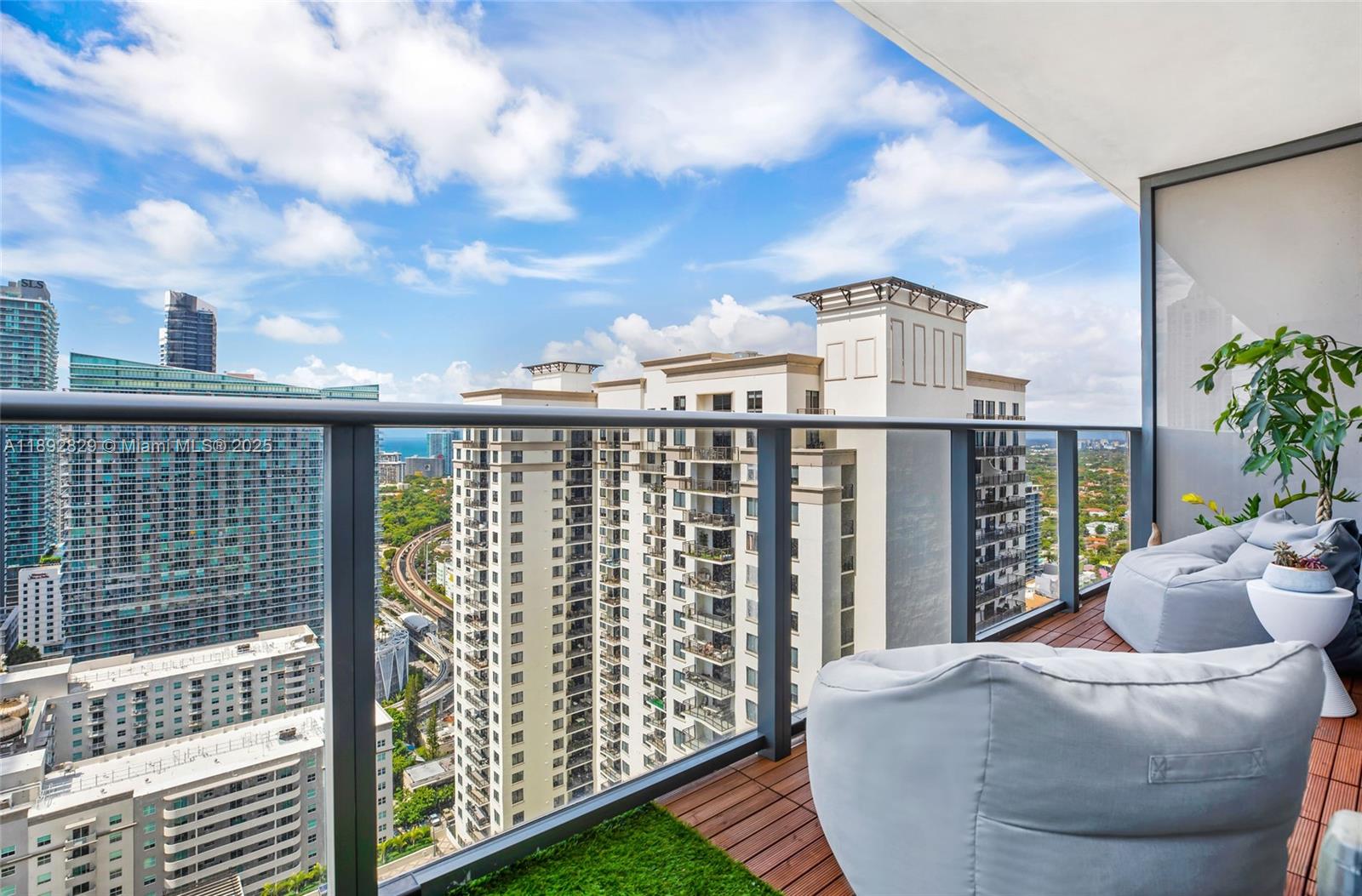 BRICKELL HEIGHTS WEST CON - Residential Lease