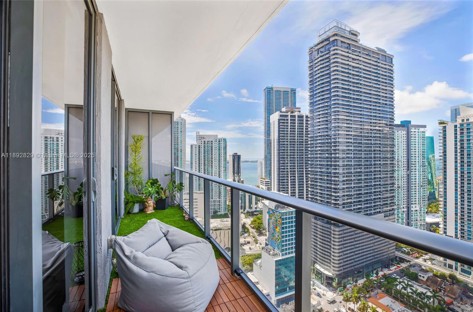 BRICKELL HEIGHTS WEST CON - Residential Lease