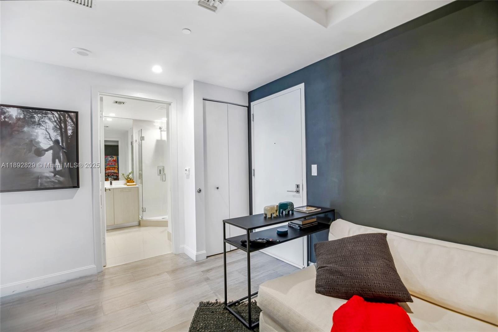 BRICKELL HEIGHTS WEST CON - Residential Lease