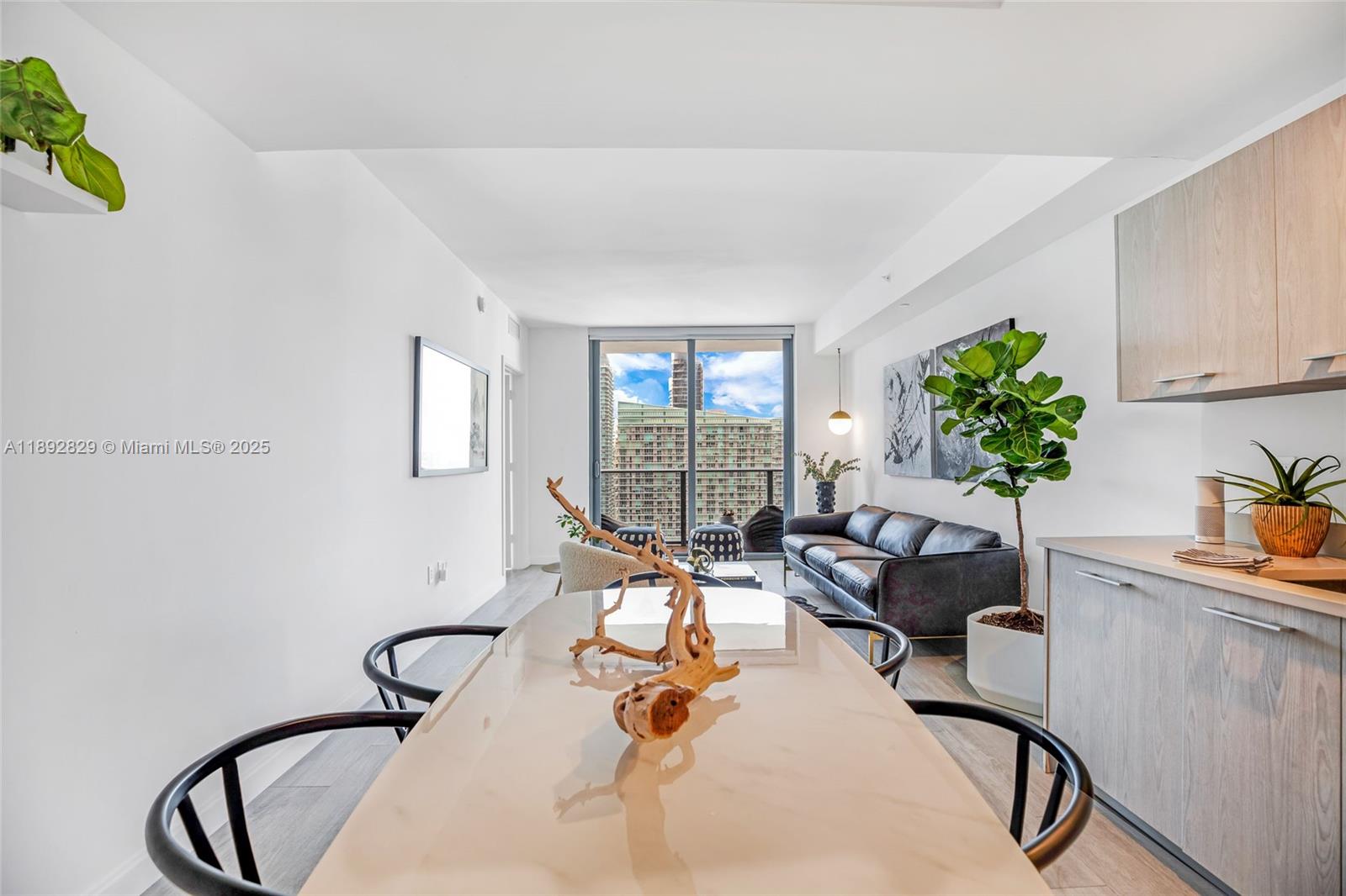 BRICKELL HEIGHTS WEST CON - Residential Lease