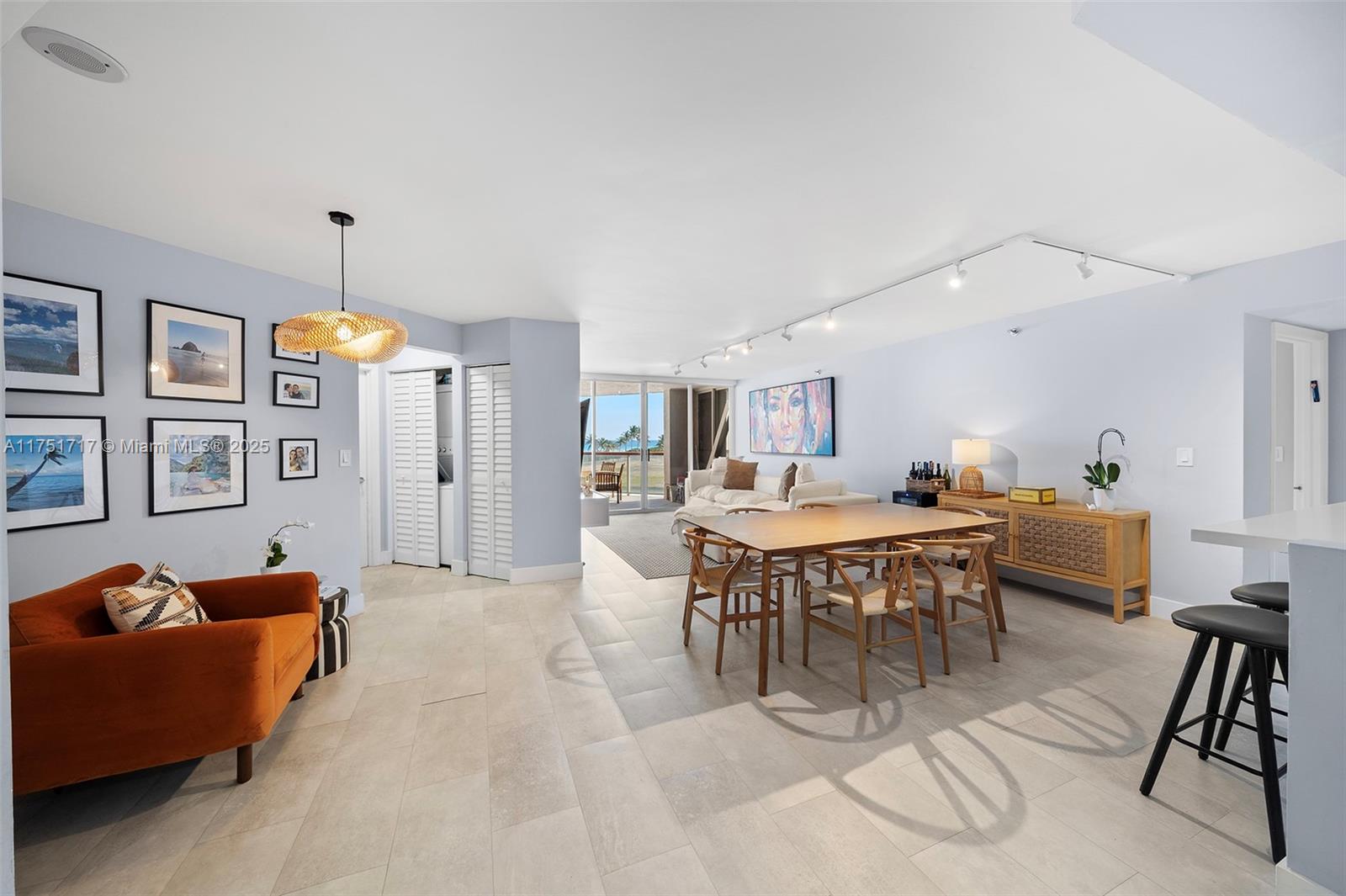 6767 Collins Ave 302