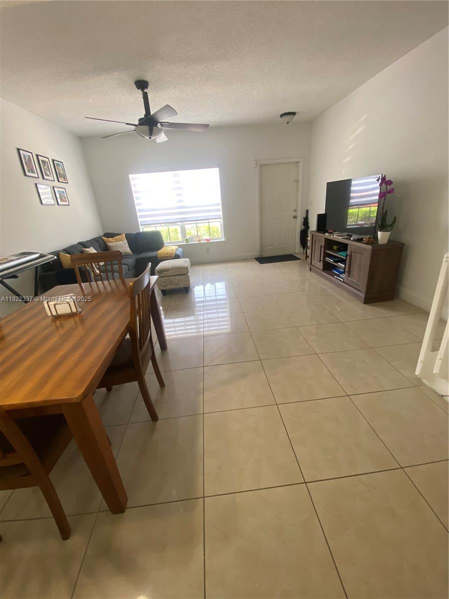 WESTVIEW VILLAGE ADDITION - Residential Lease