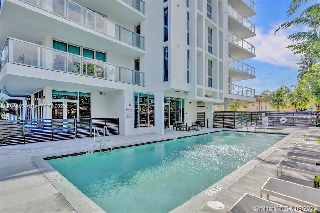 THE HIGHLANDS CONDO - Residential