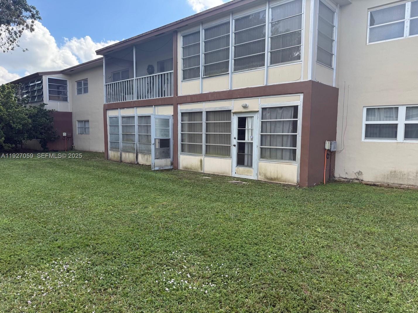 ORIOLE GARDENS 29 CONDO - Residential