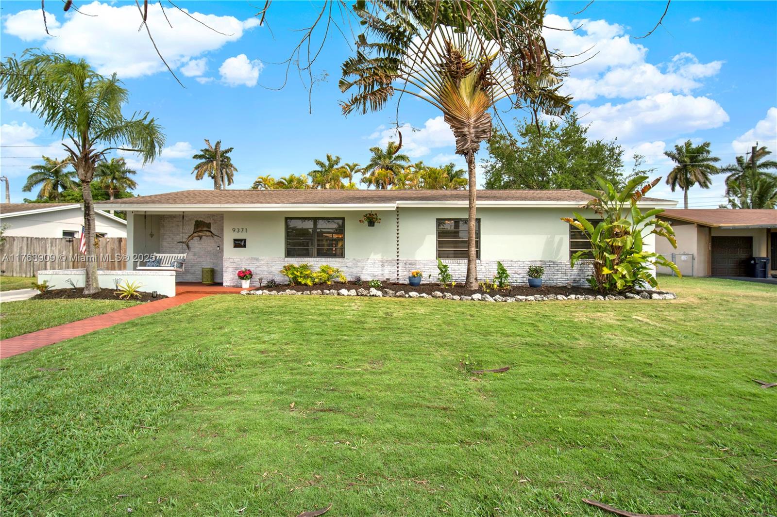 Property for Sale at 9371 Sw 184th Ter, Cutler Bay, Miami-Dade County, Florida - Bedrooms: 3 
Bathrooms: 2  - $649,000
