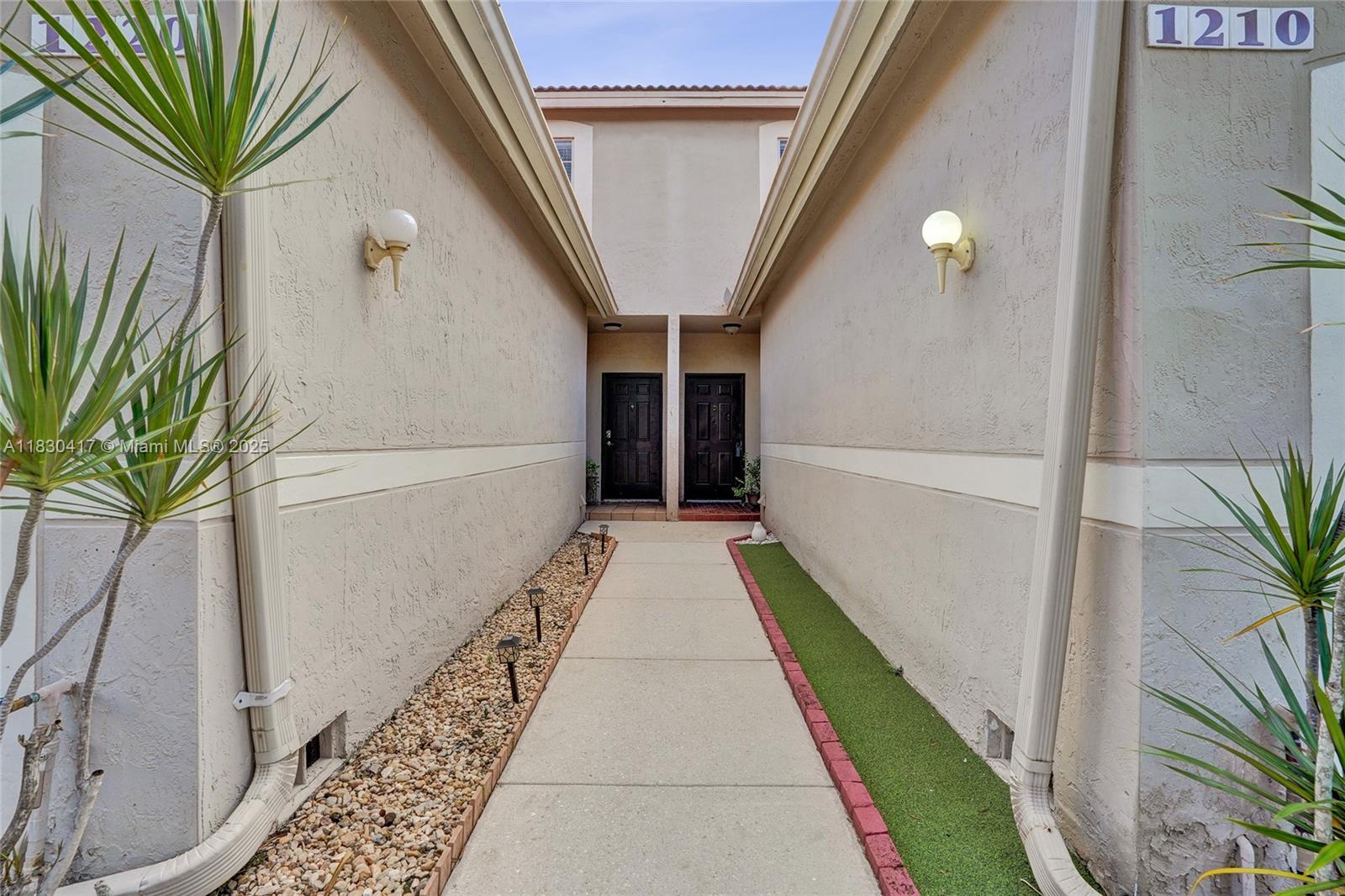 SECTORS 3 & 4 BOUNDARY PL - Residential Lease