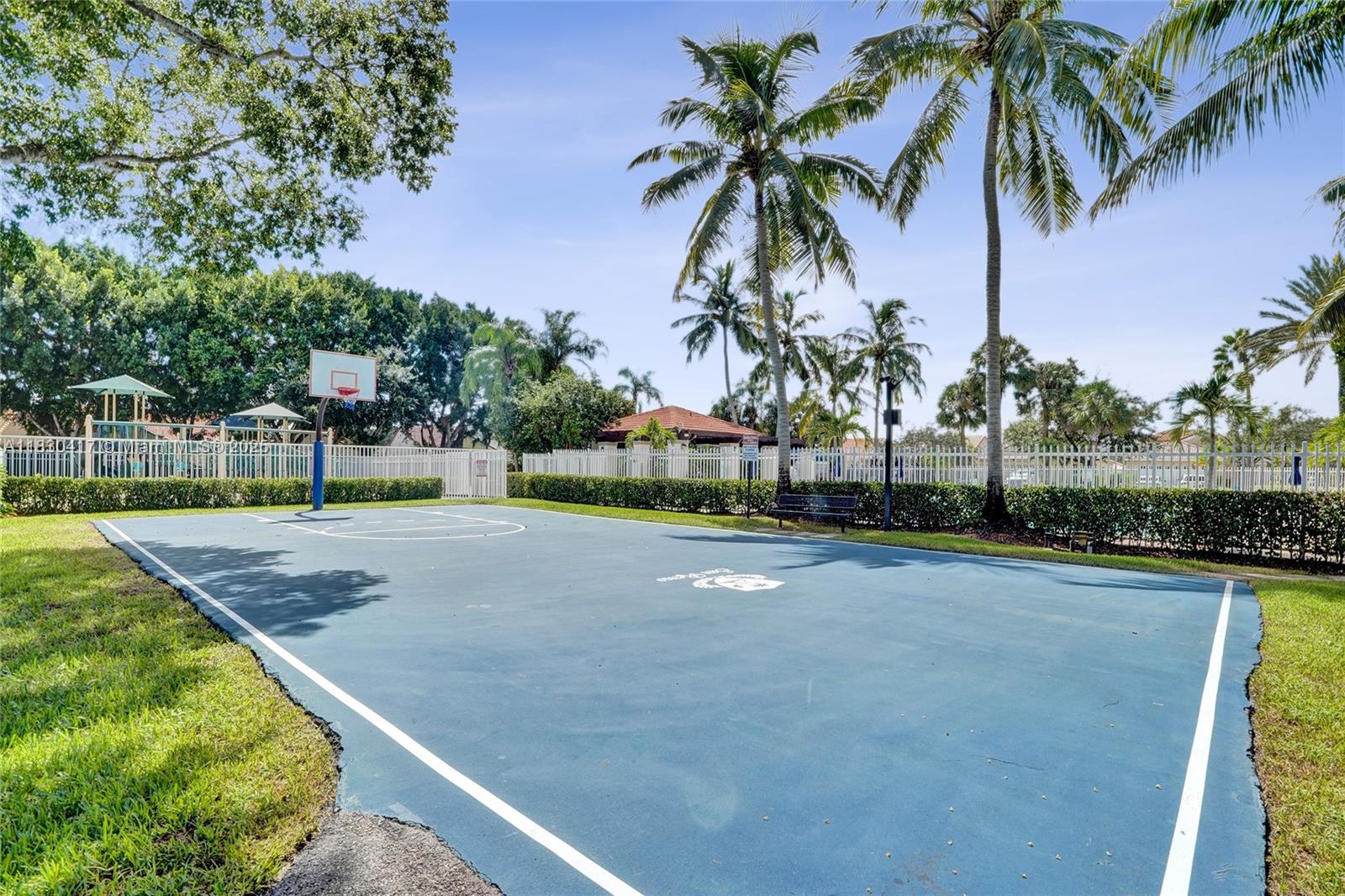 SECTORS 3 & 4 BOUNDARY PL - Residential Lease