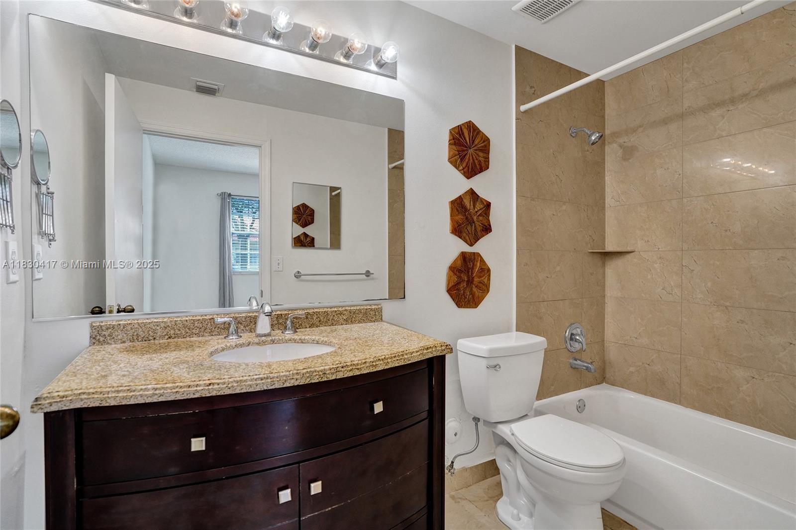 SECTORS 3 & 4 BOUNDARY PL - Residential Lease