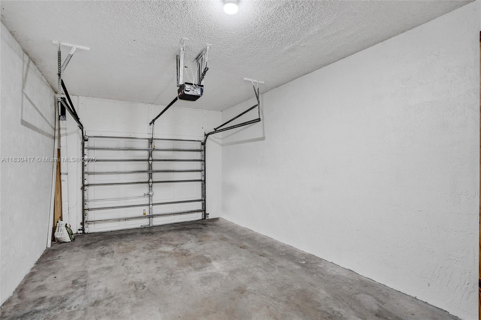 SECTORS 3 & 4 BOUNDARY PL - Residential Lease