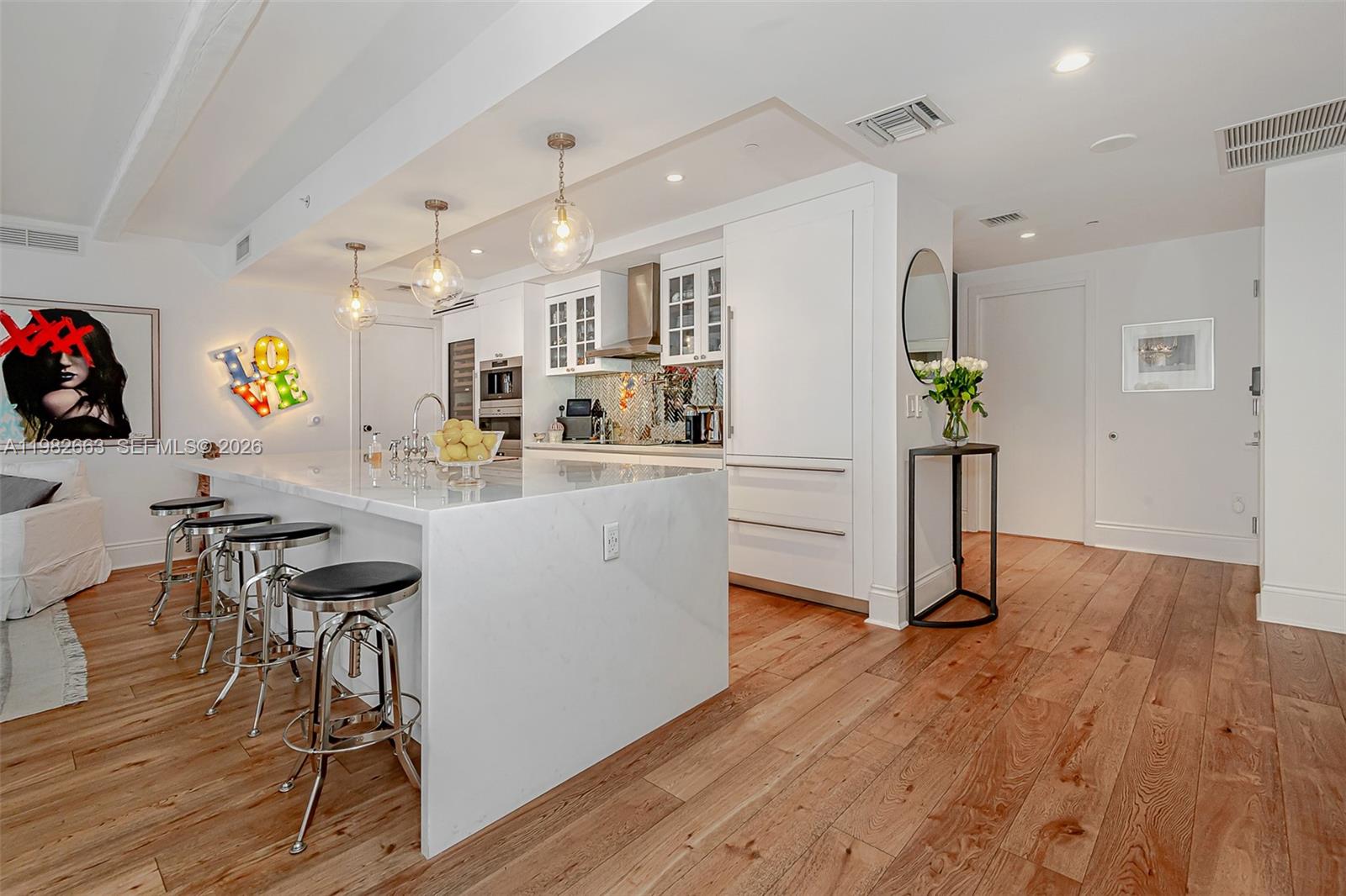 801 SMA RESIDENCES CONDO - Residential