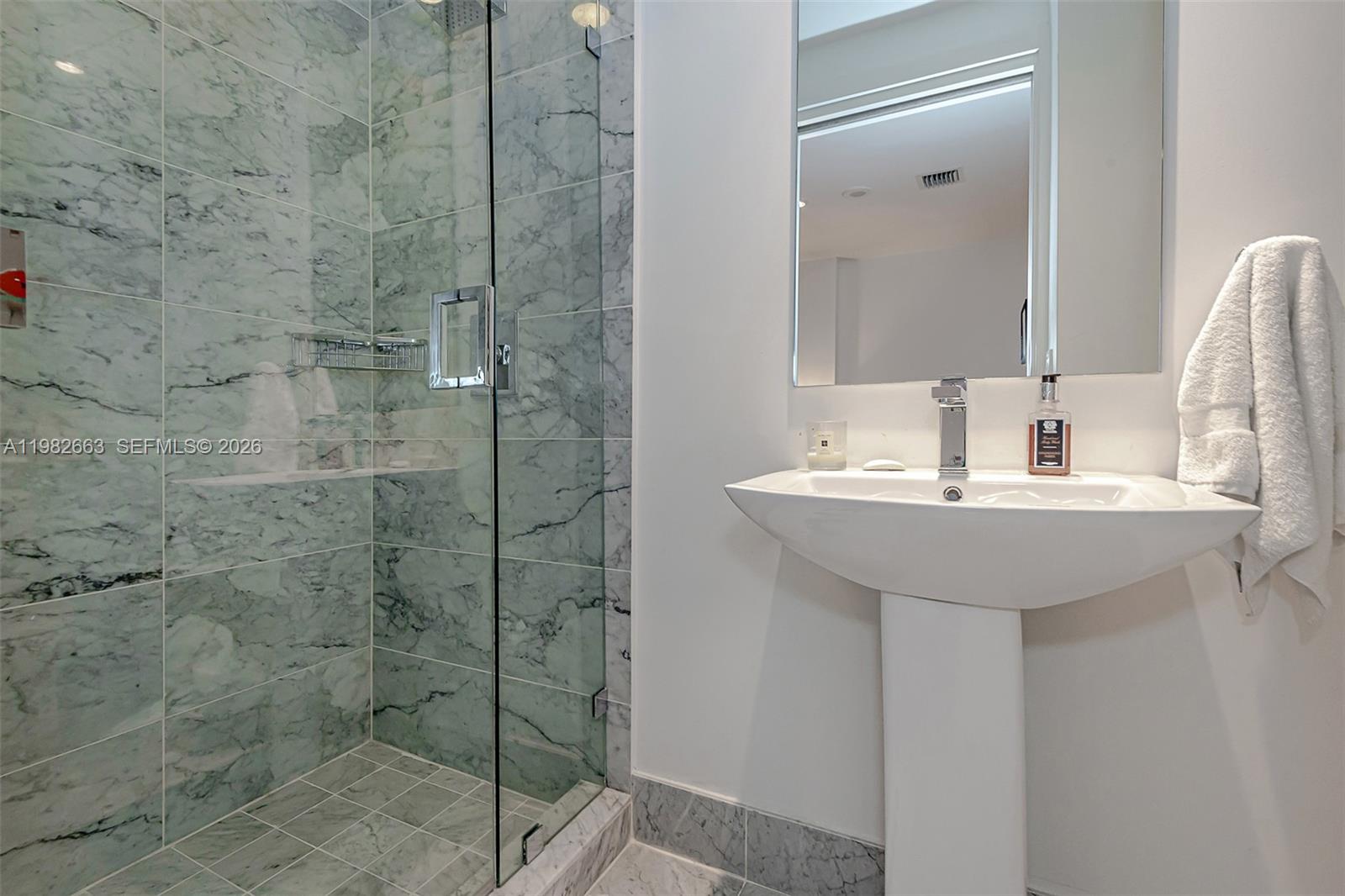 801 SMA RESIDENCES CONDO - Residential