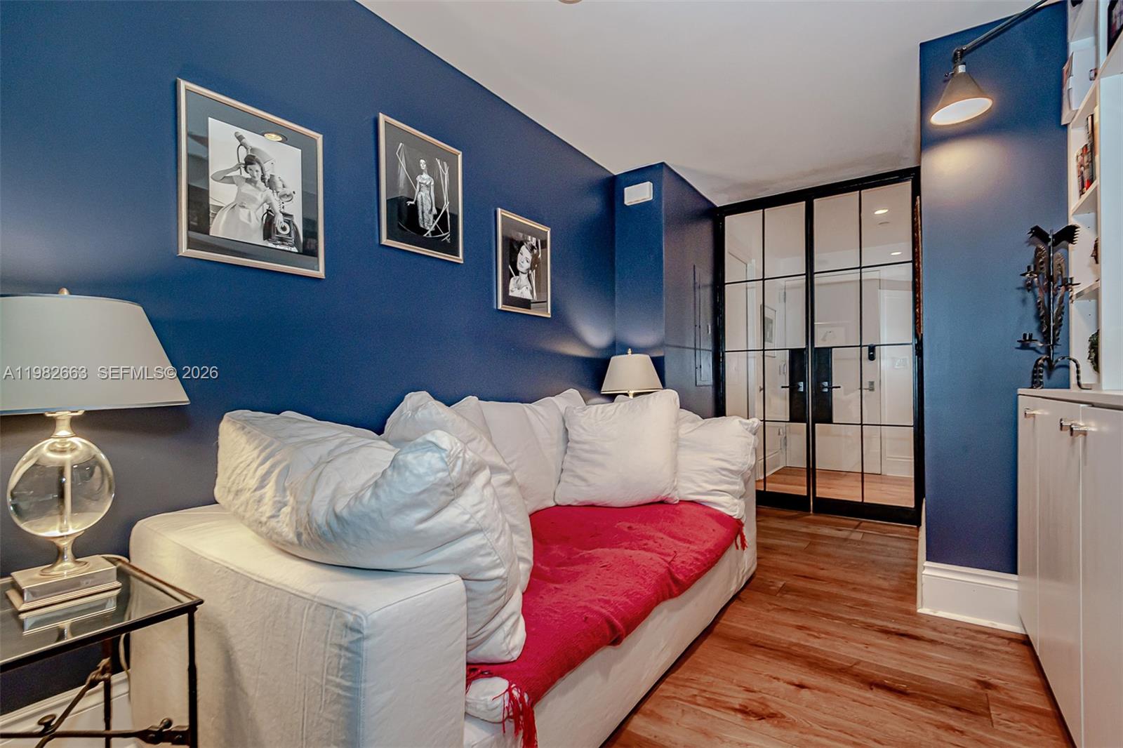 801 SMA RESIDENCES CONDO - Residential