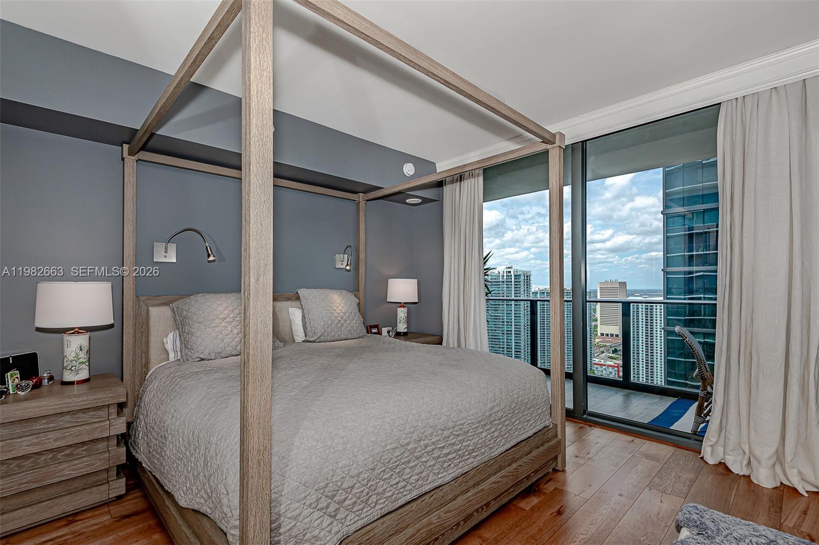 801 SMA RESIDENCES CONDO - Residential