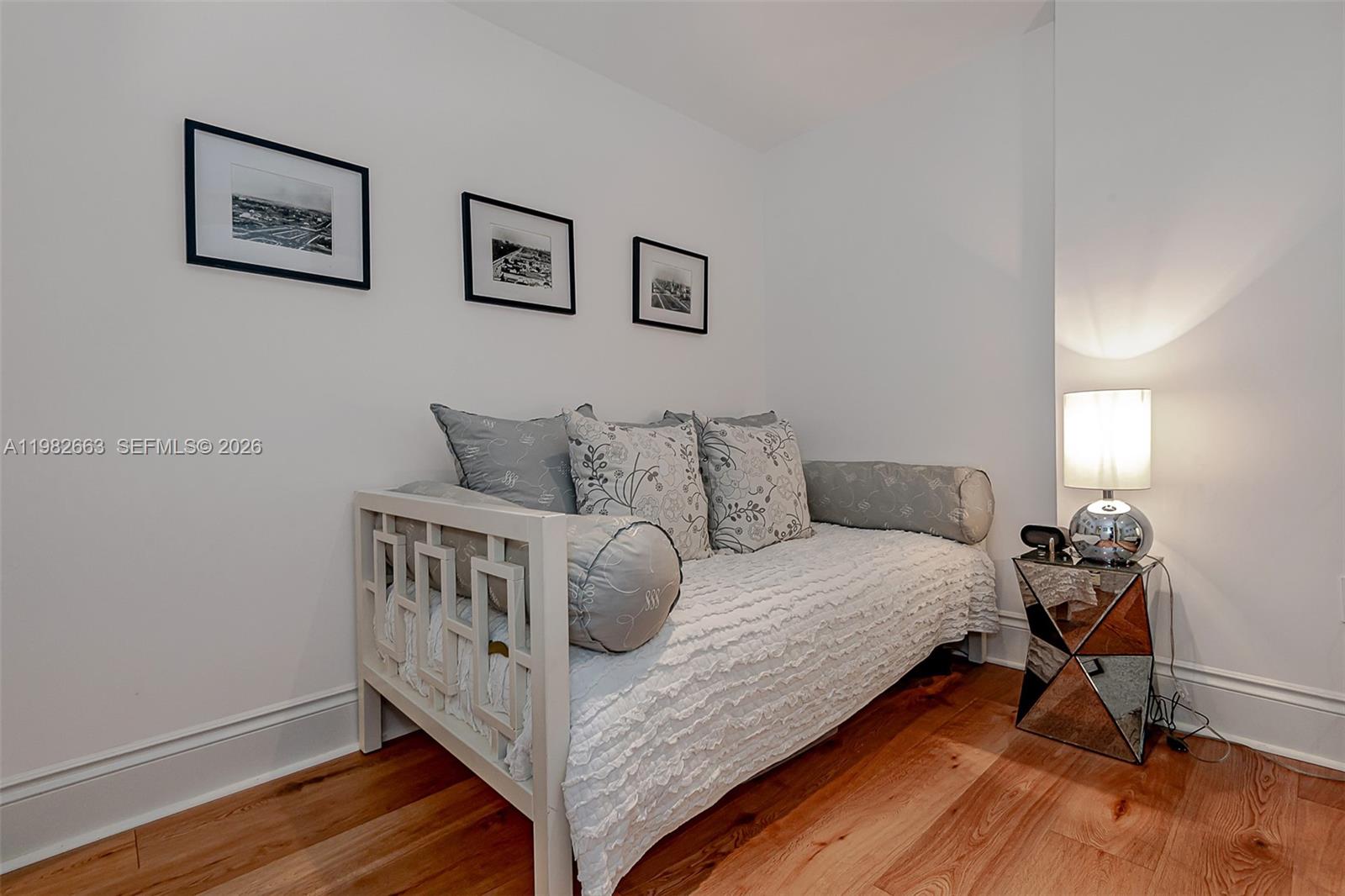 801 SMA RESIDENCES CONDO - Residential