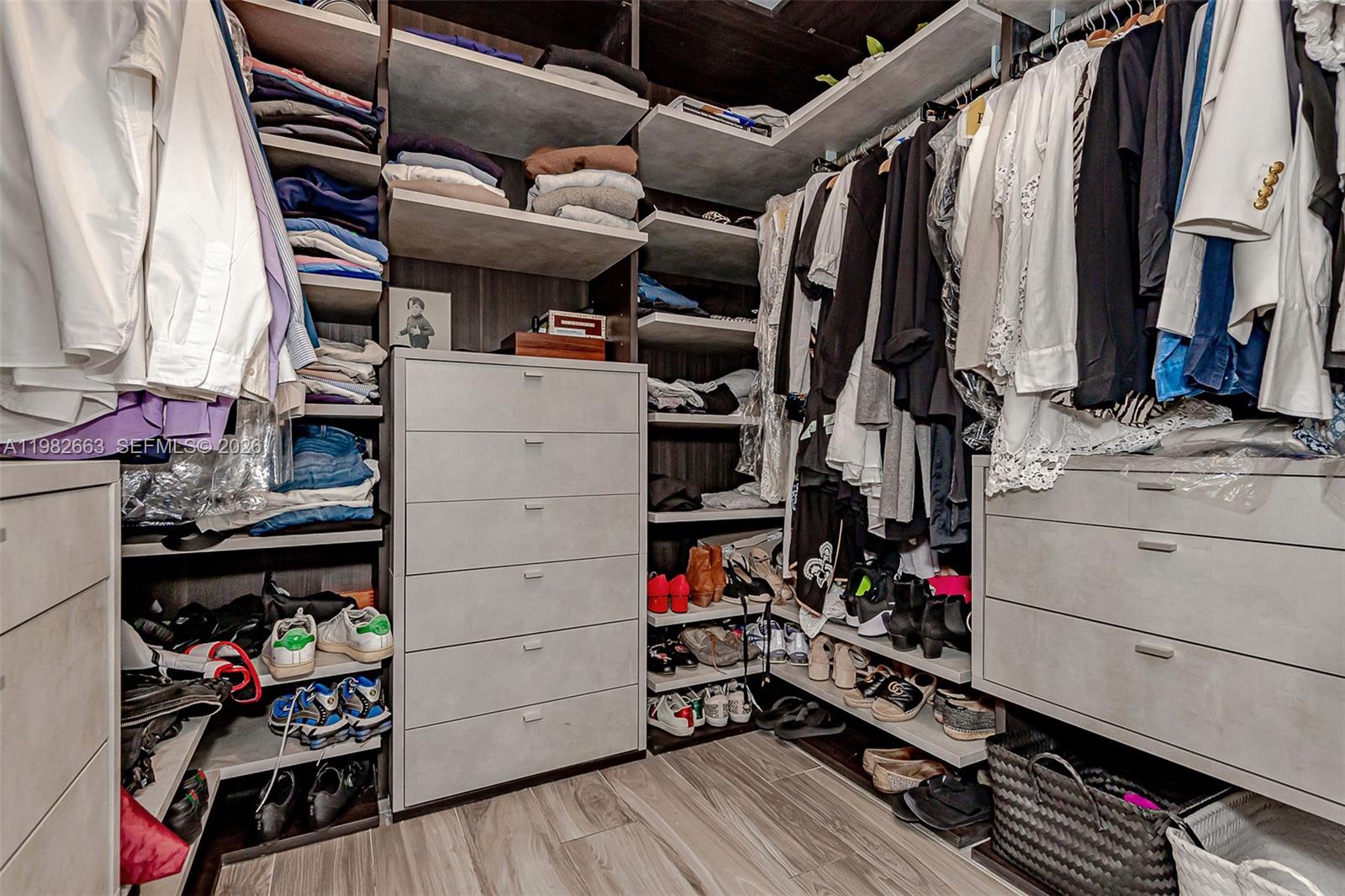 801 SMA RESIDENCES CONDO - Residential