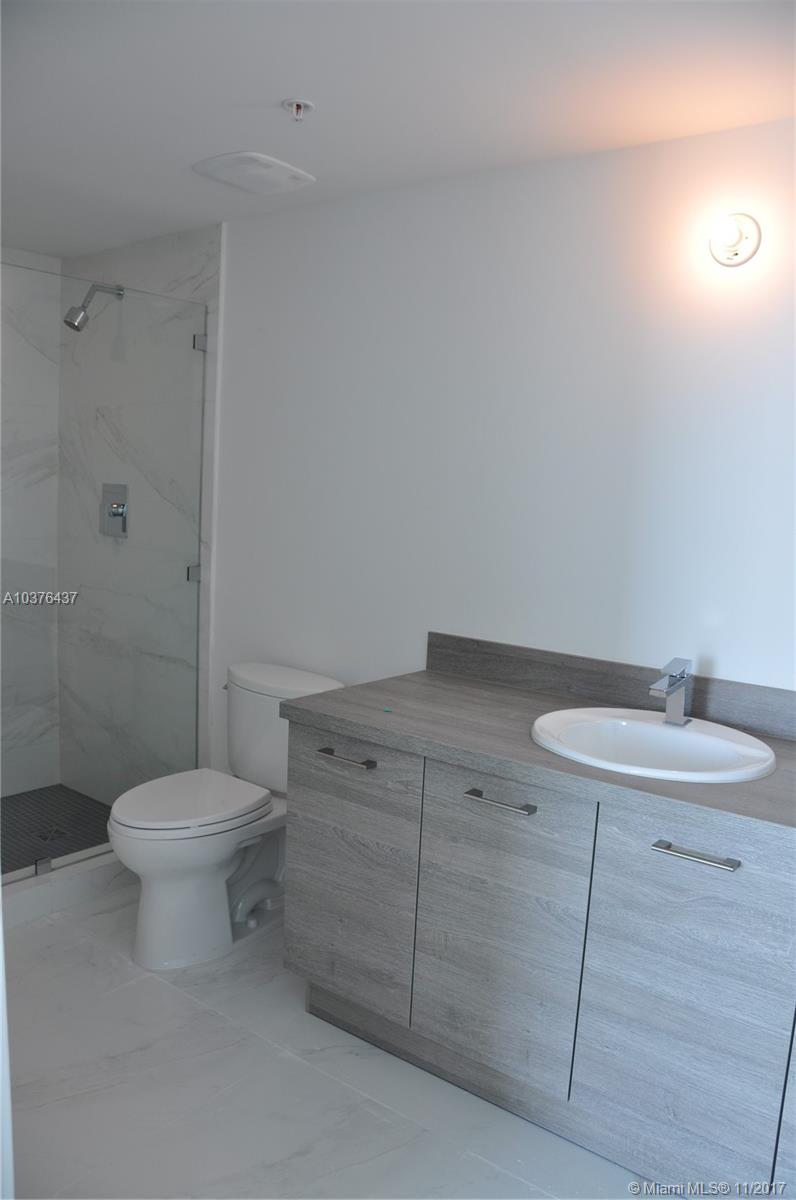 400 SUNNY ISLES DUPLEX - Residential Lease