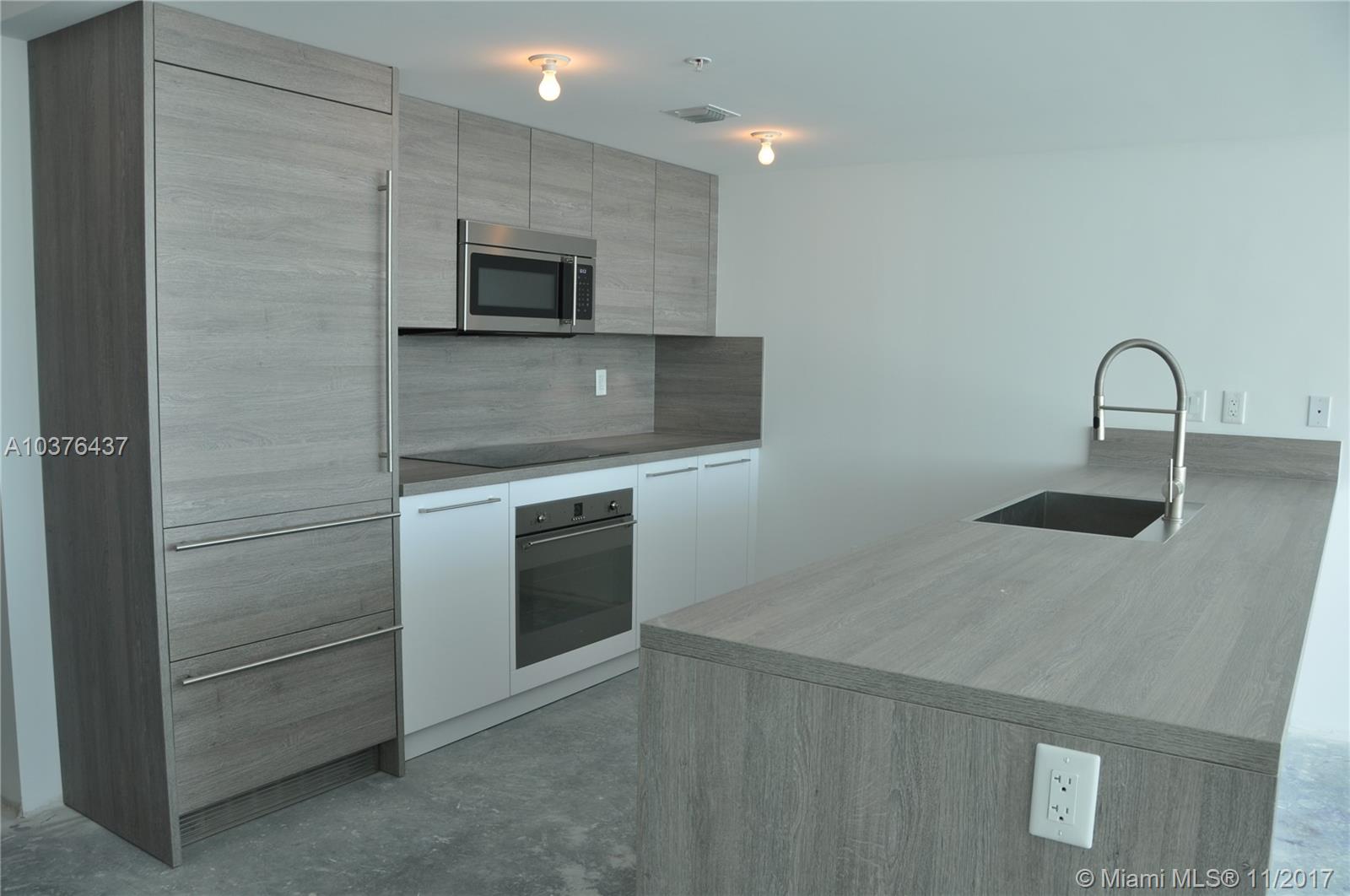 400 SUNNY ISLES DUPLEX - Residential Lease