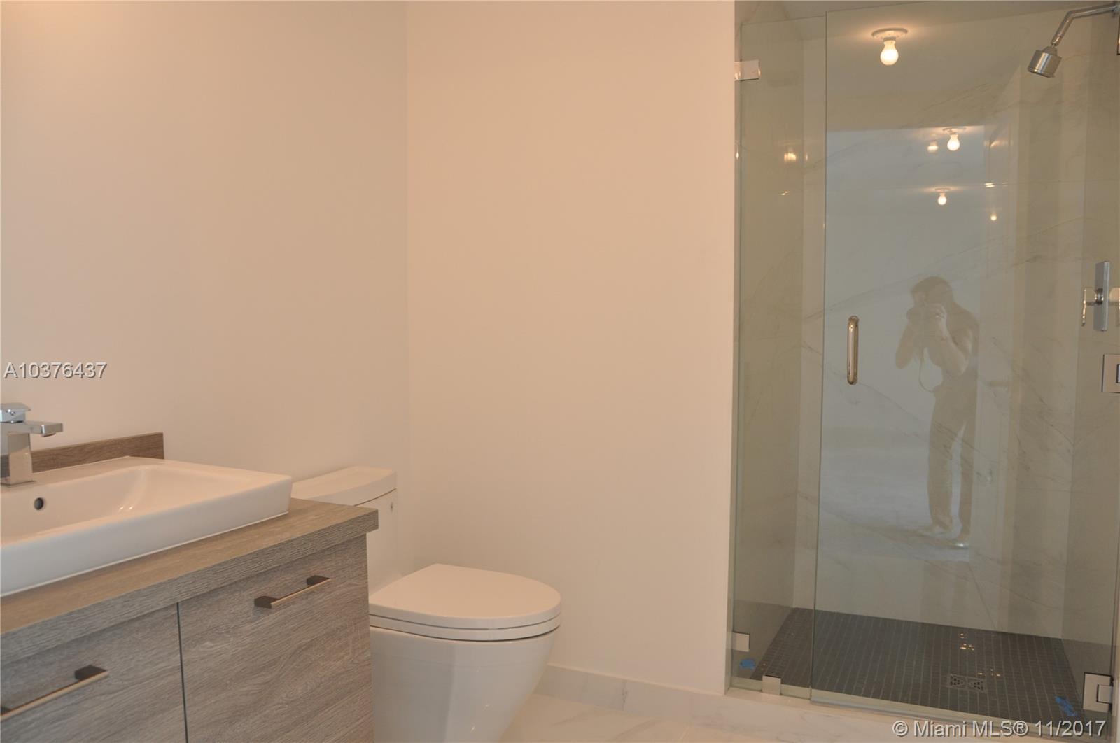 400 SUNNY ISLES DUPLEX - Residential Lease