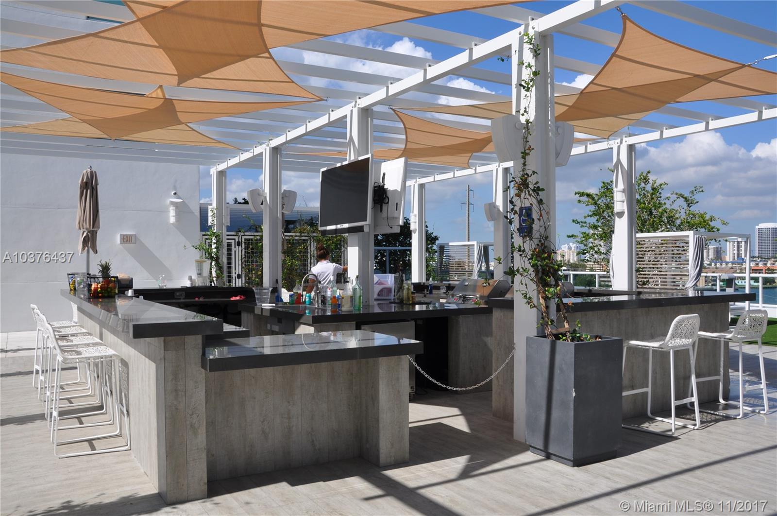 400 SUNNY ISLES DUPLEX - Residential Lease
