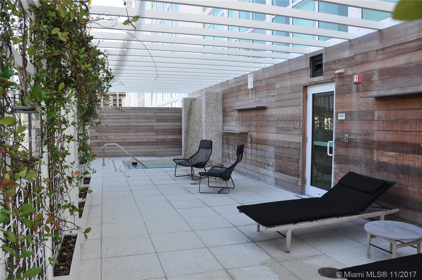 400 SUNNY ISLES DUPLEX - Residential Lease