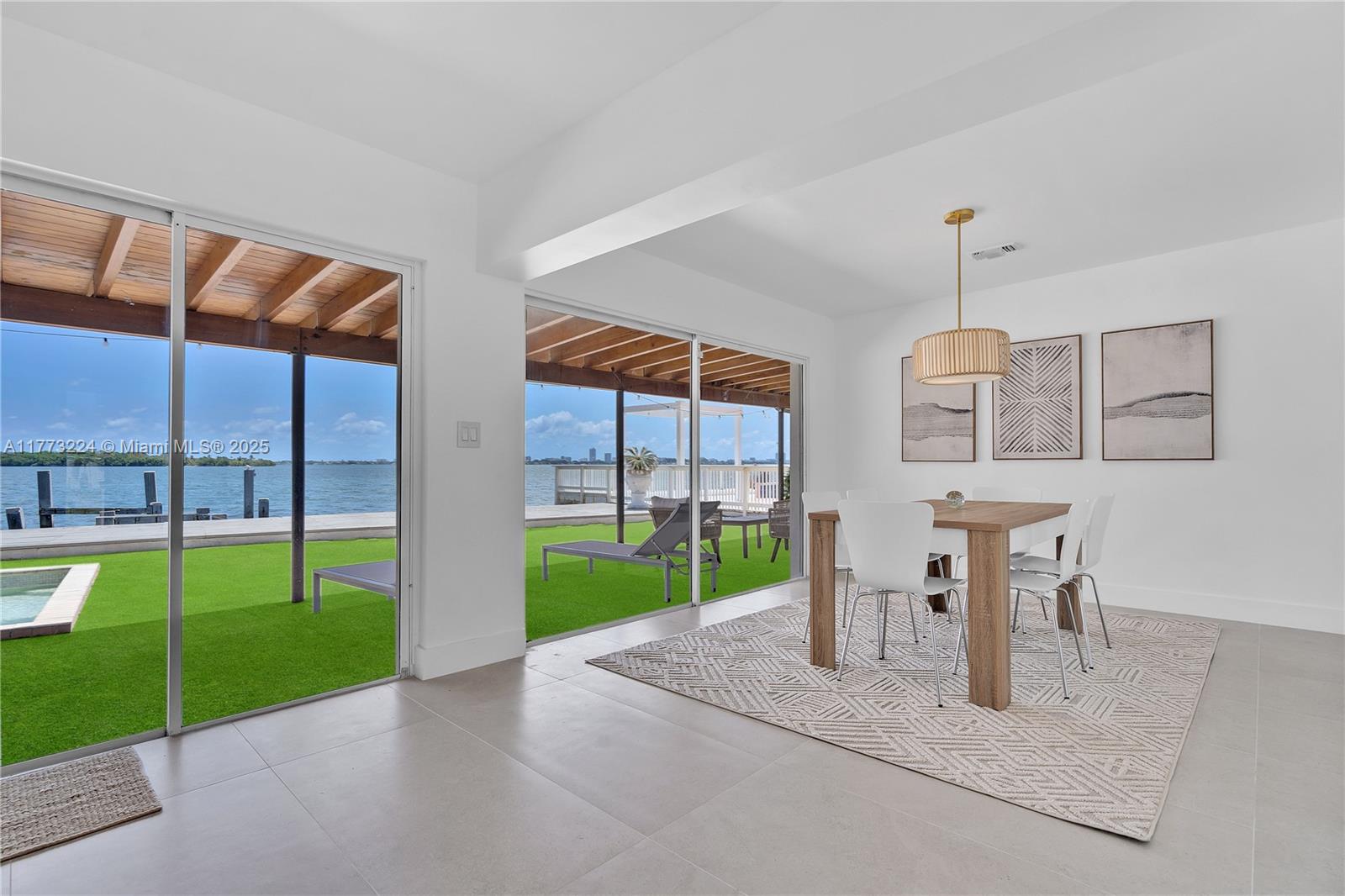 BISCAYNE SHORES CORR PLAT - Residential