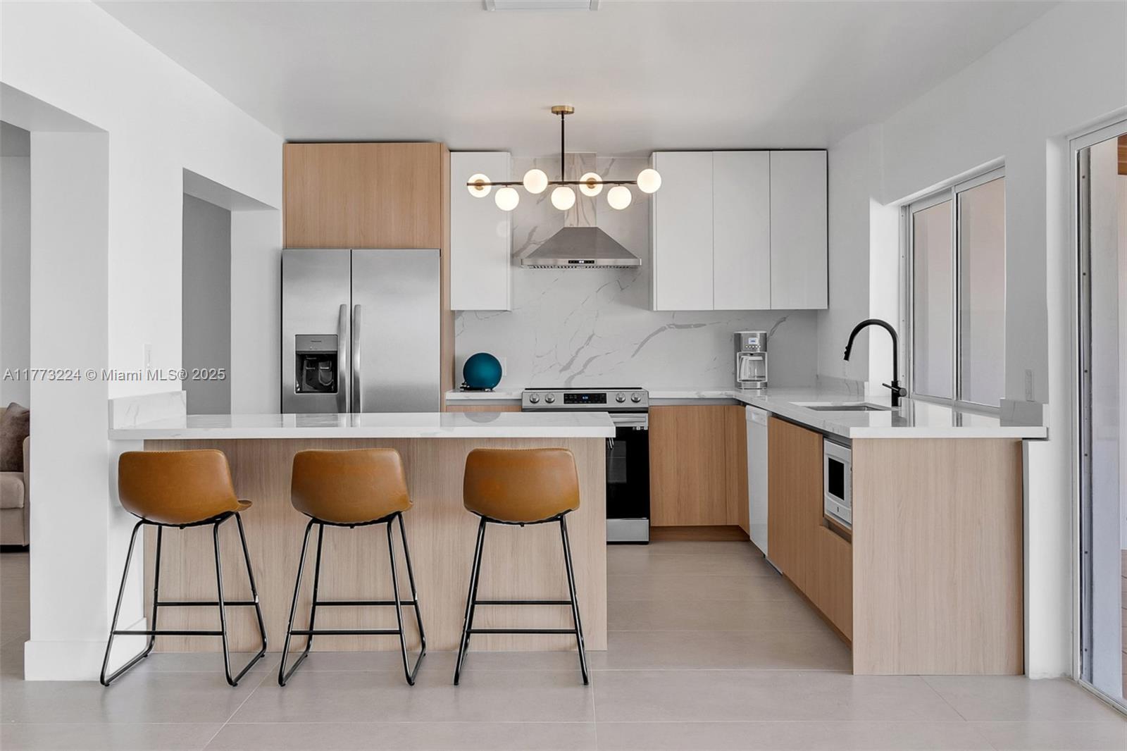 BISCAYNE SHORES CORR PLAT - Residential