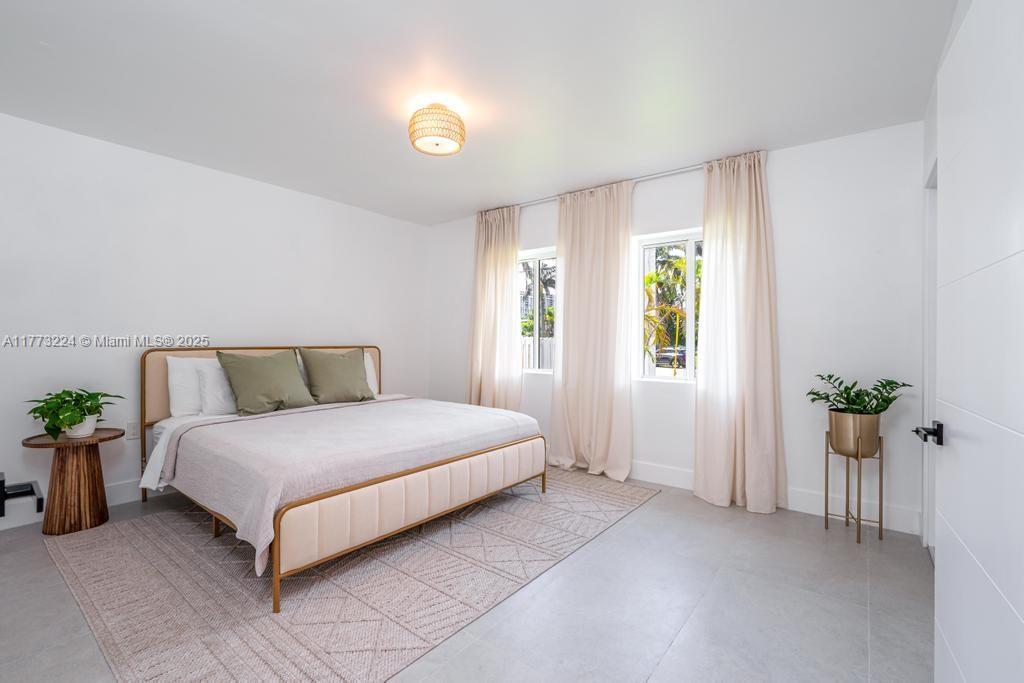 BISCAYNE SHORES CORR PLAT - Residential