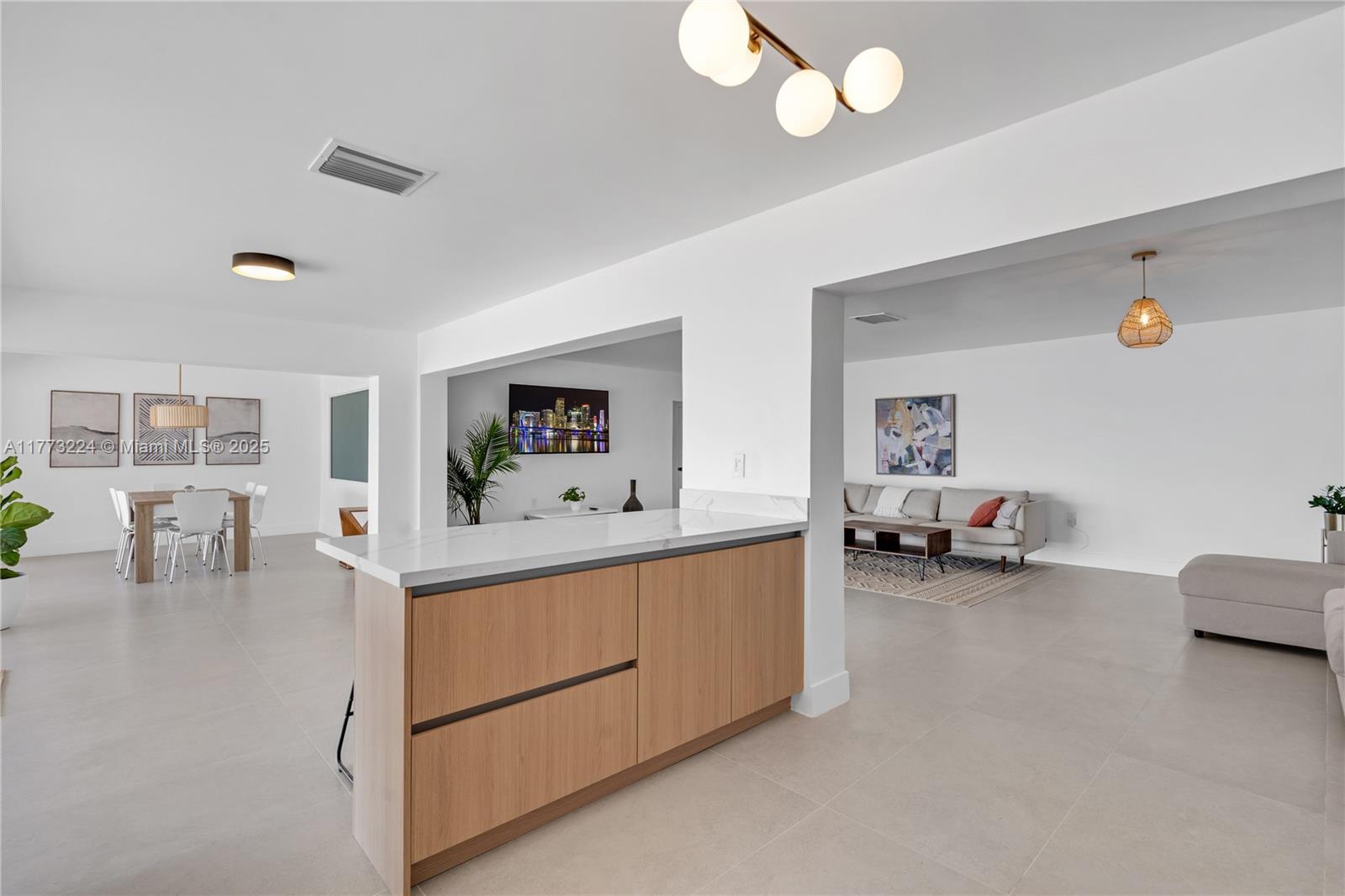 BISCAYNE SHORES CORR PLAT - Residential
